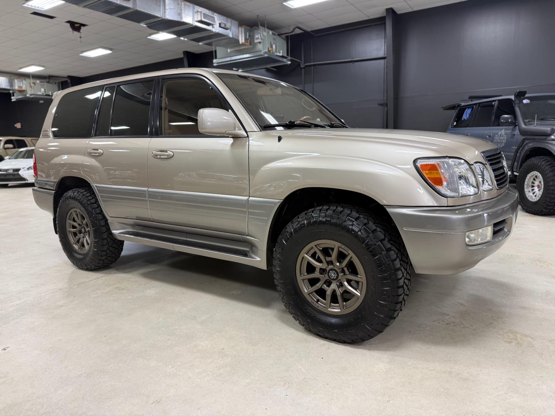  Lexus LX