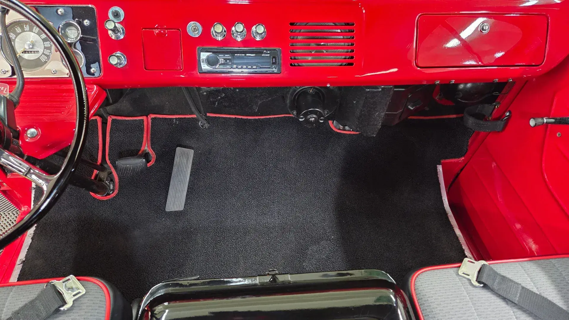 1965 Ford E100 Econoline