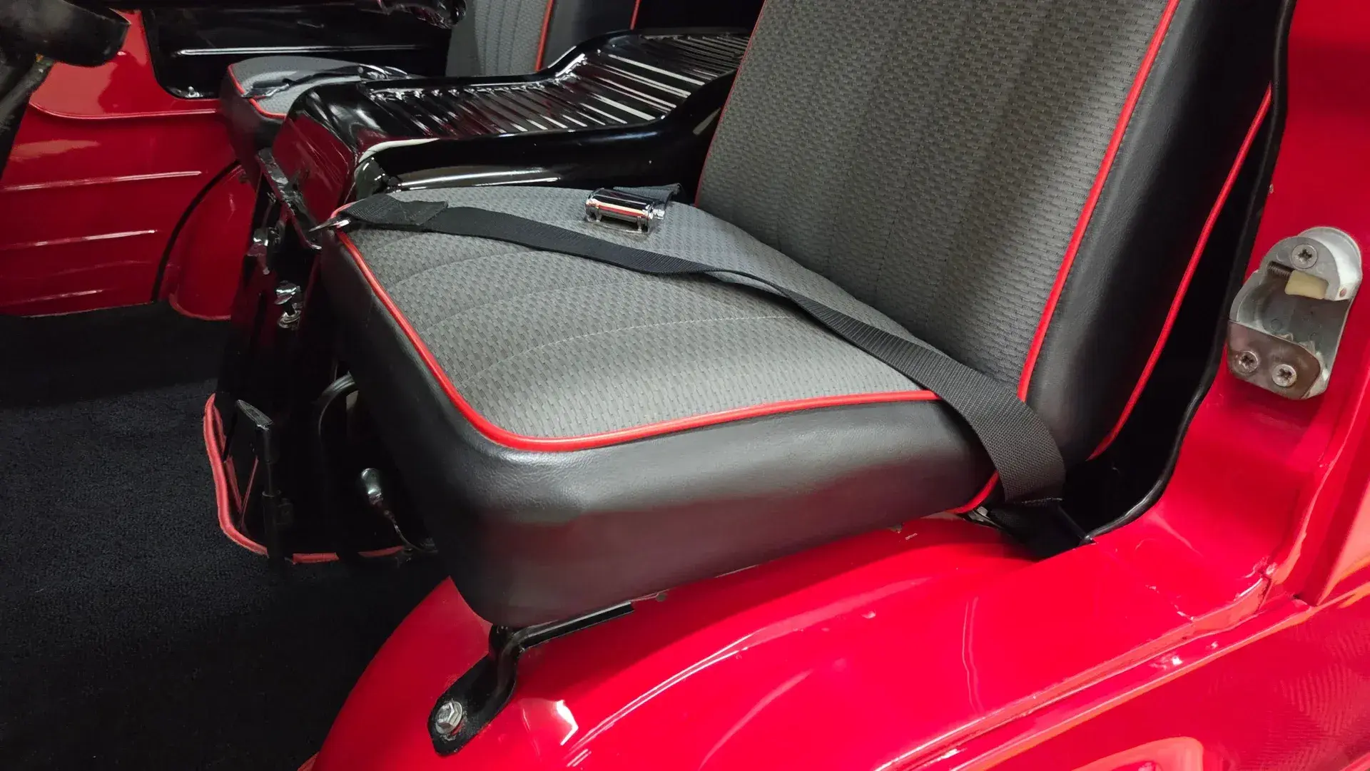 1965 Ford E100 Econoline