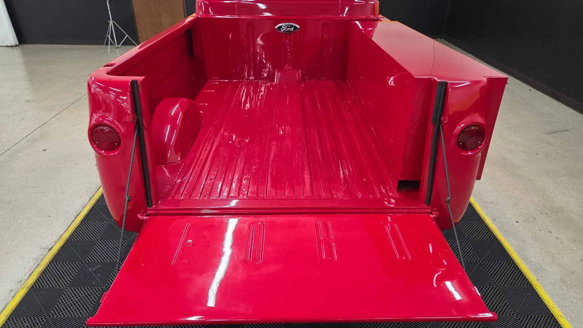 1965 Ford E100 Econoline