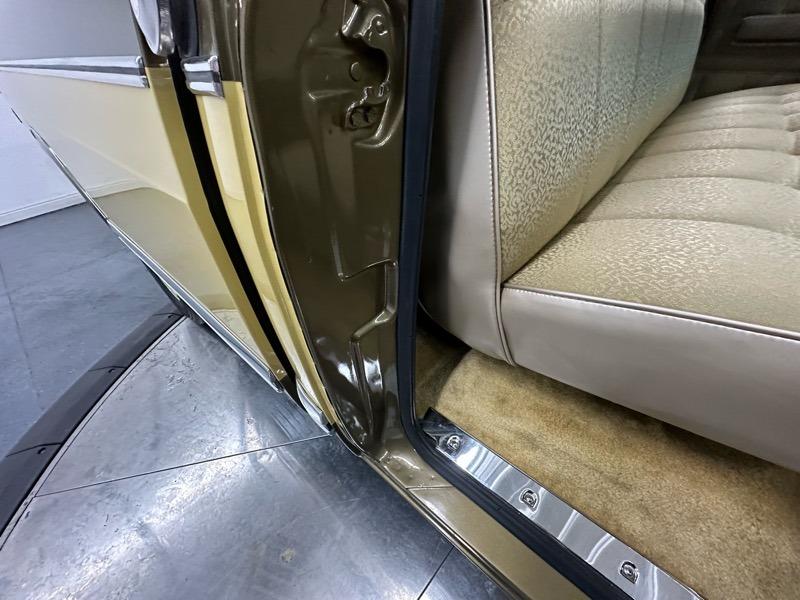 1973 International Harvester 1210 Camper Special