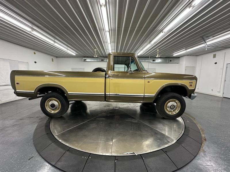 1973 International Harvester 1210 Camper Special