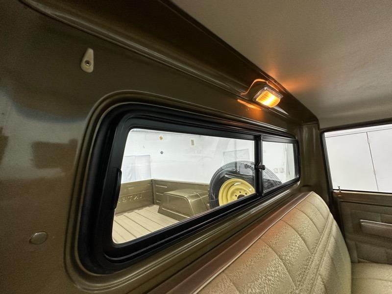 1973 International Harvester 1210 Camper Special