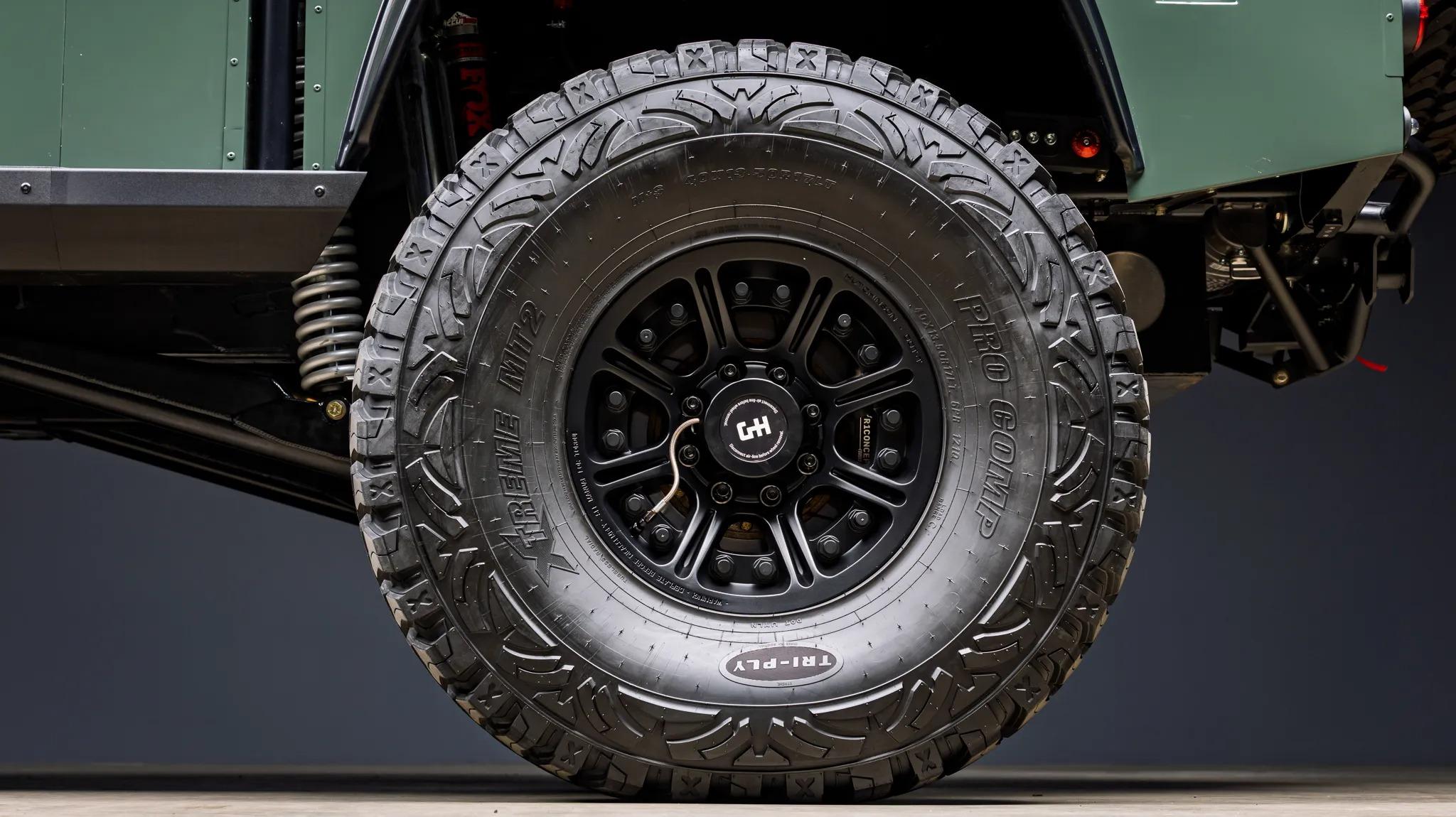 1987 Land Rover Defender