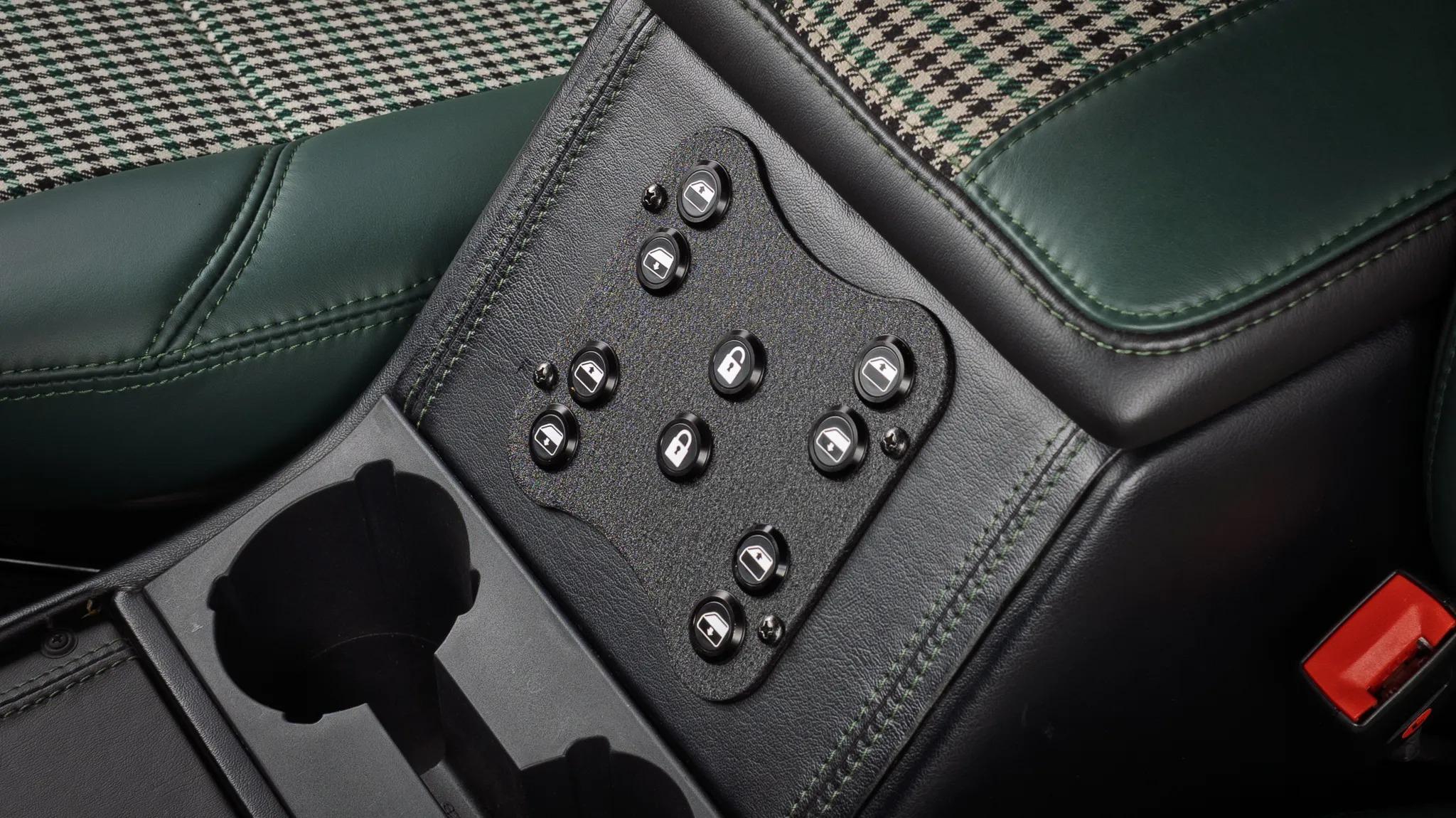 1987 Land Rover Defender