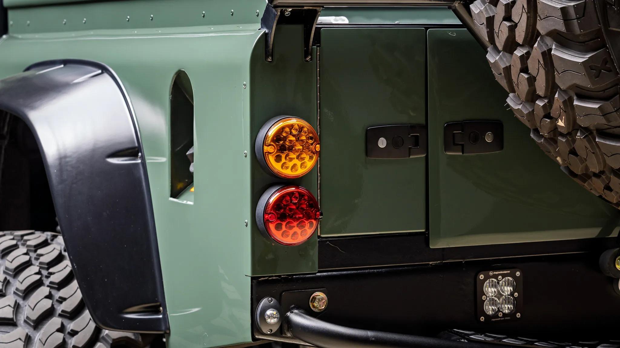 1987 Land Rover Defender