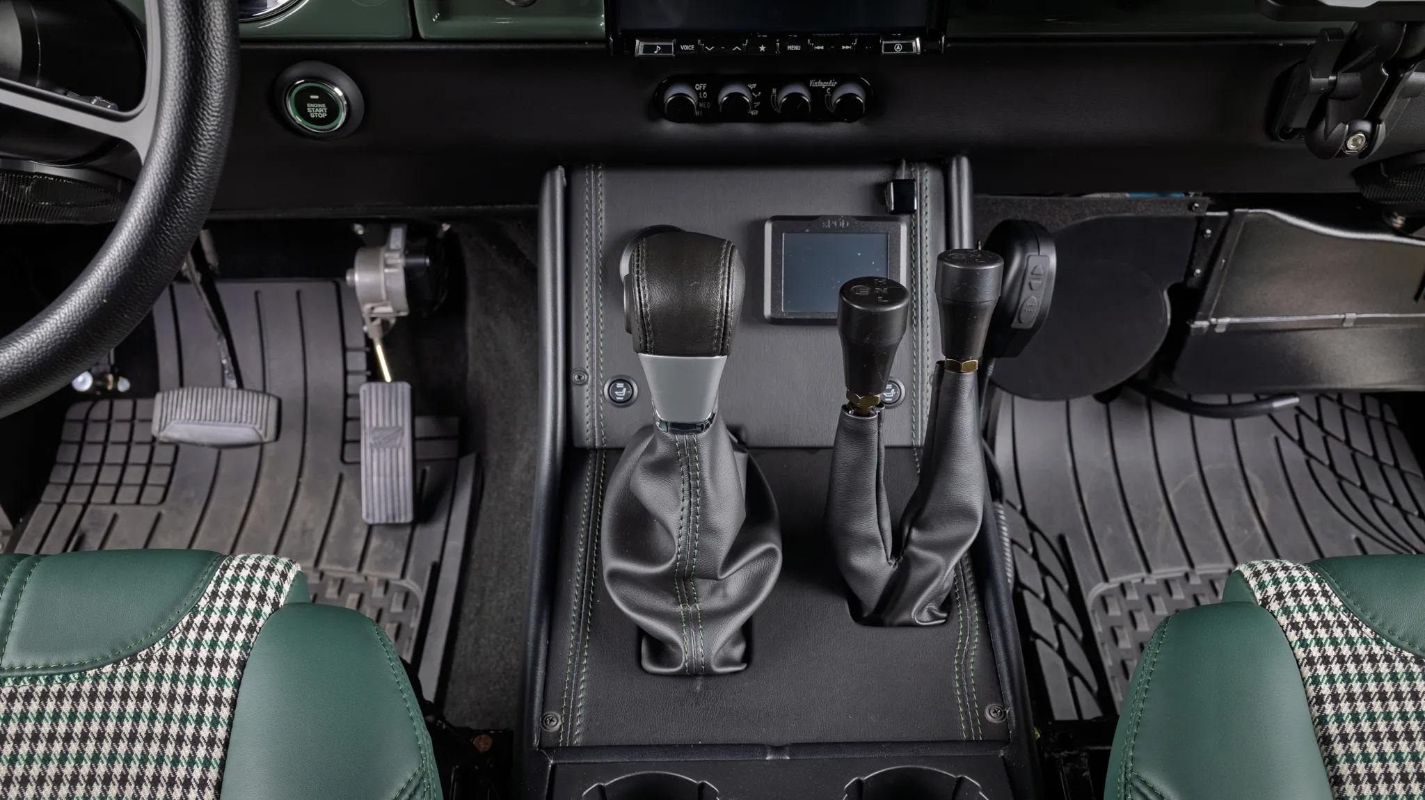 1987 Land Rover Defender