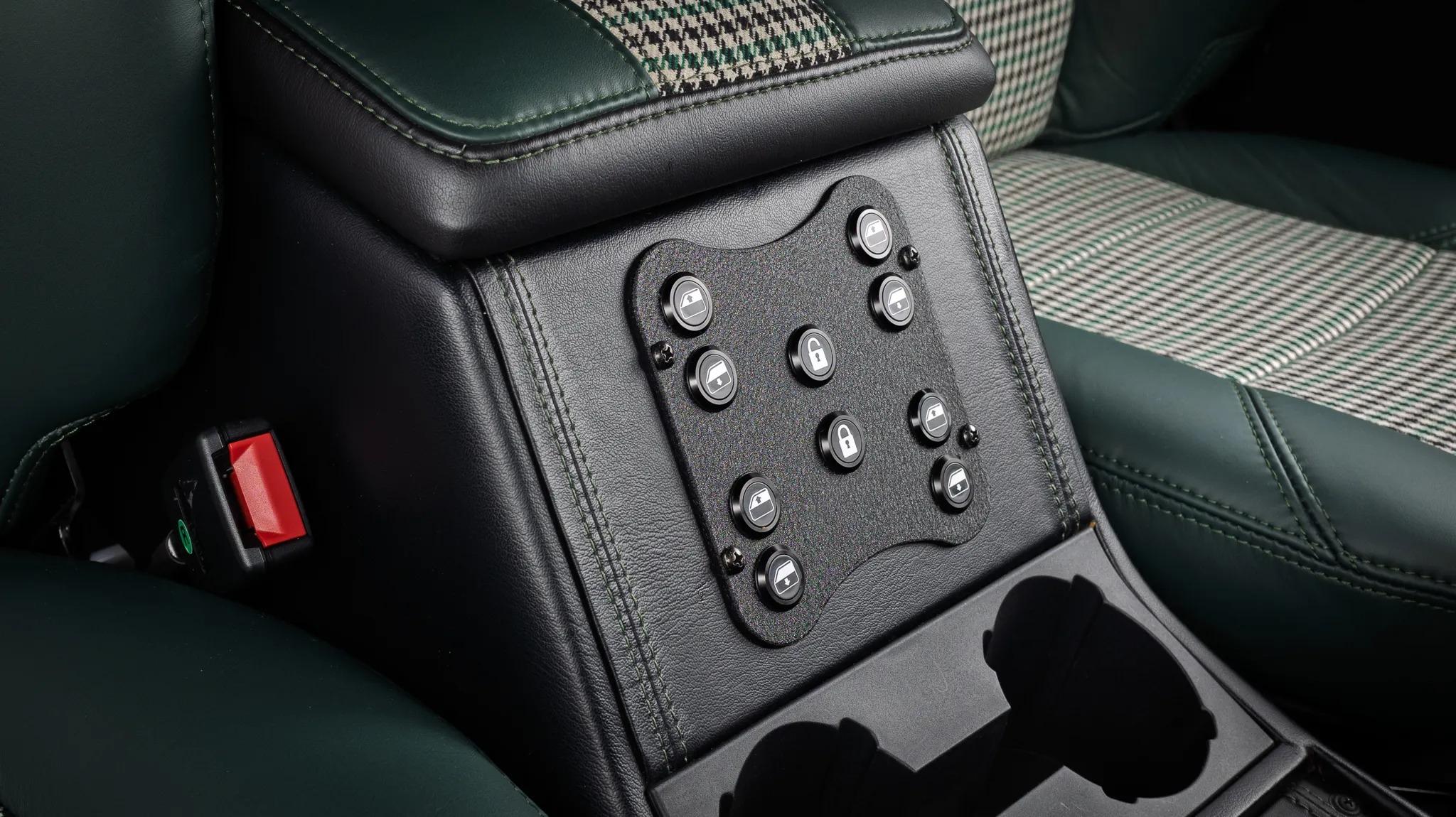 1987 Land Rover Defender