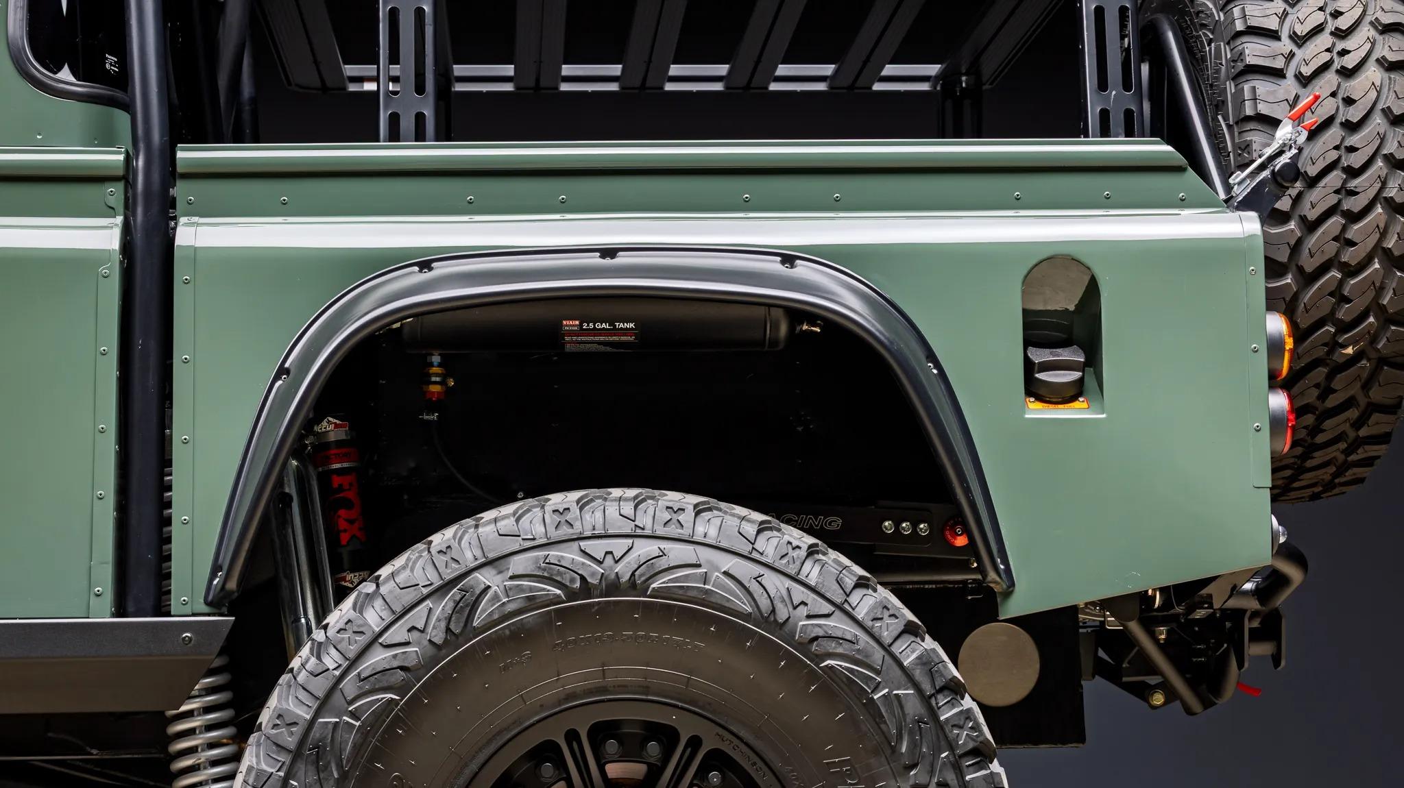 1987 Land Rover Defender
