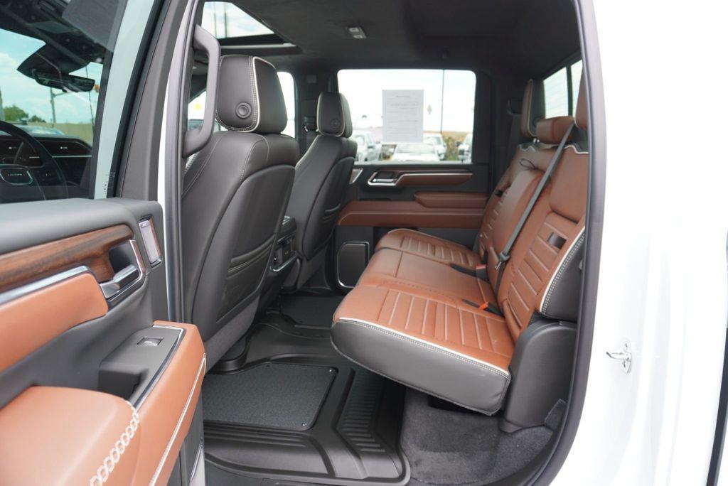 2025 GMC Sierra 3500HD Denali