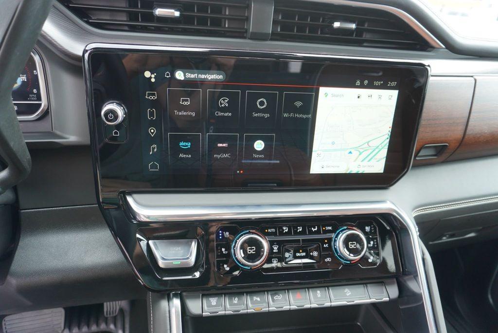 2025 GMC Sierra 3500HD Denali