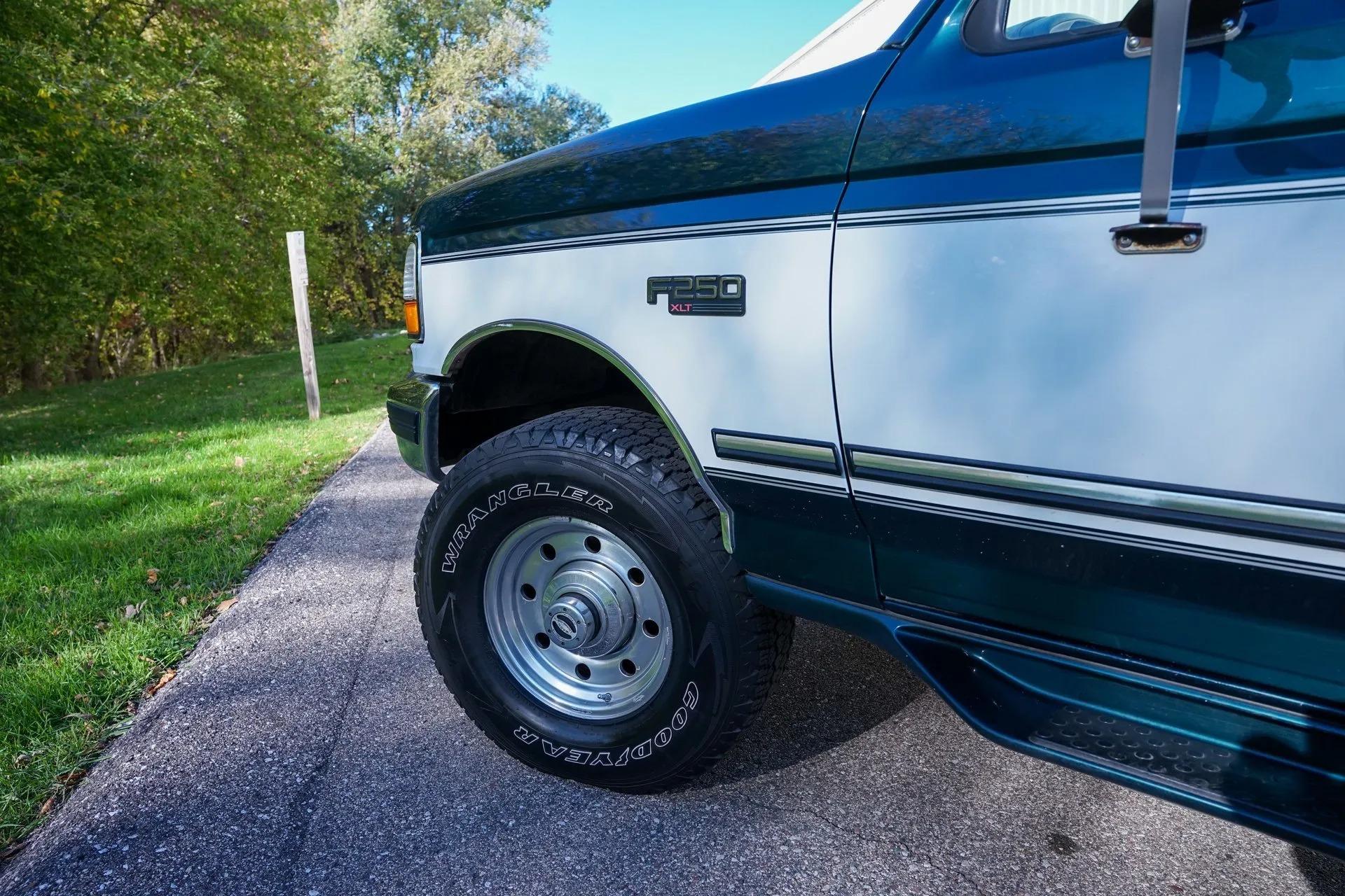 1995 Ford F-250 XLT 4x4