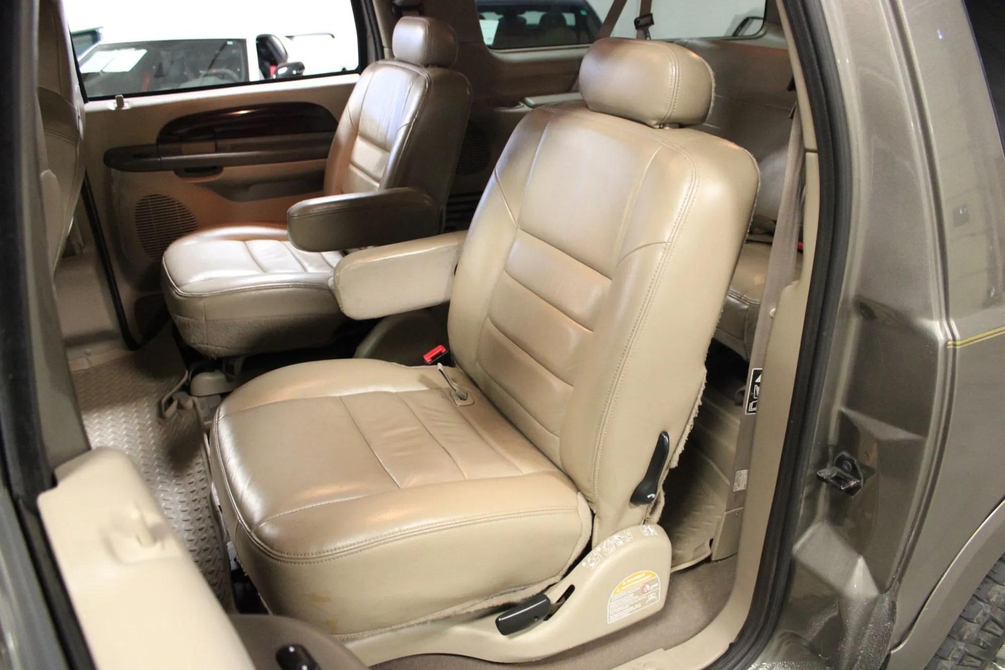 2004 Ford Excursion Limited