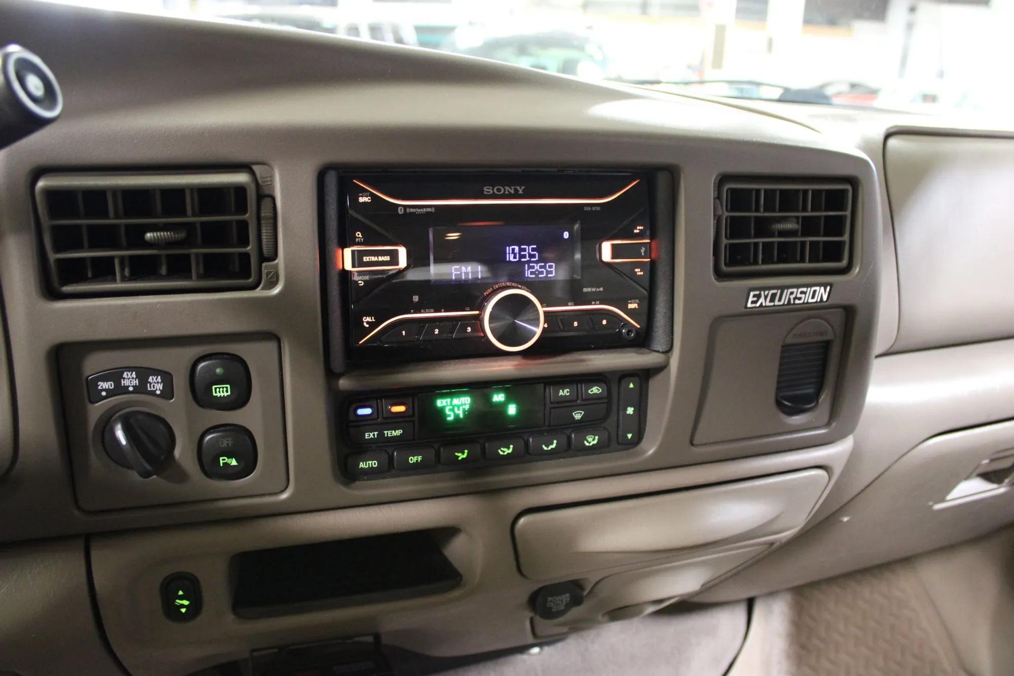 2004 Ford Excursion Limited