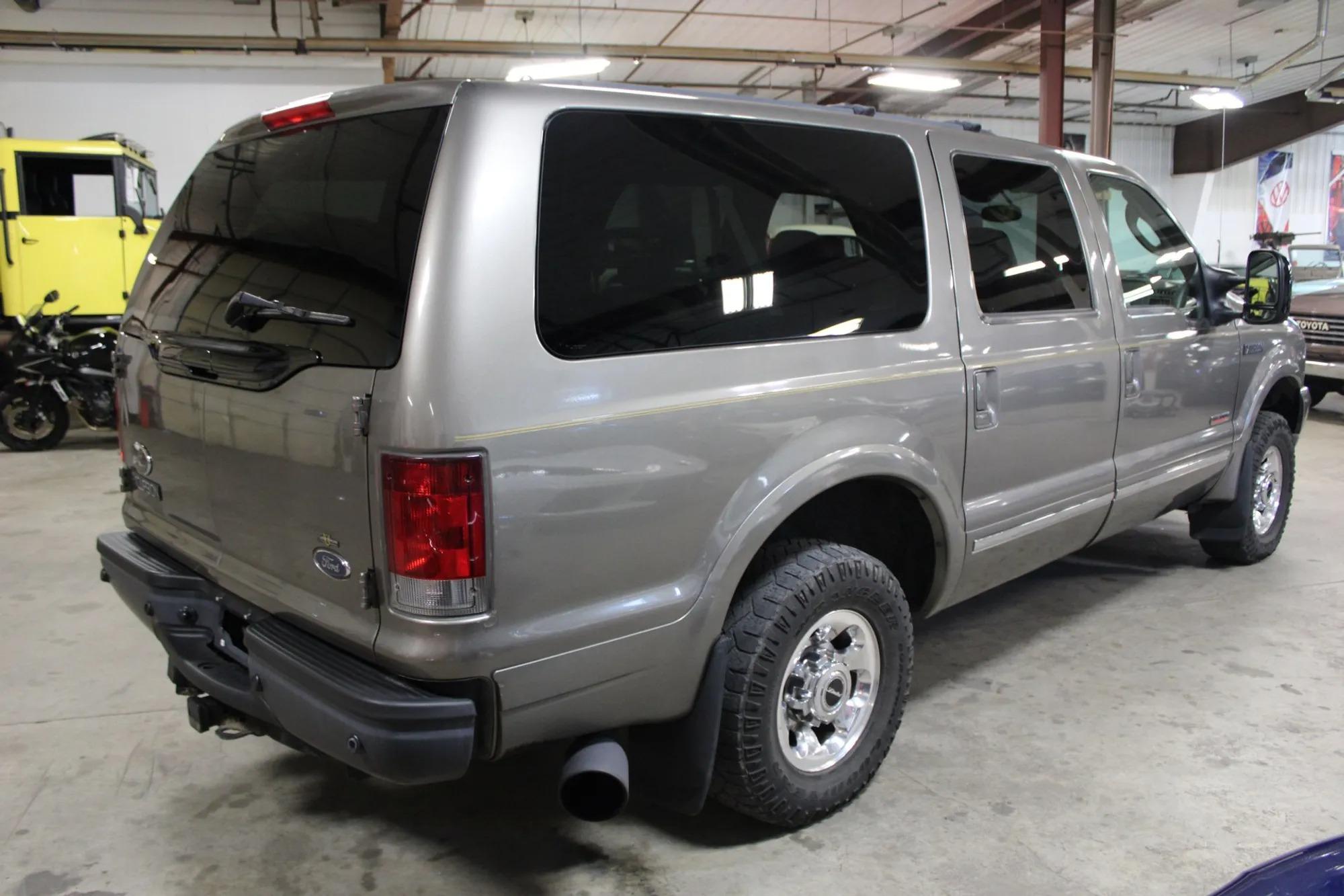 2004 Ford Excursion Limited - 5