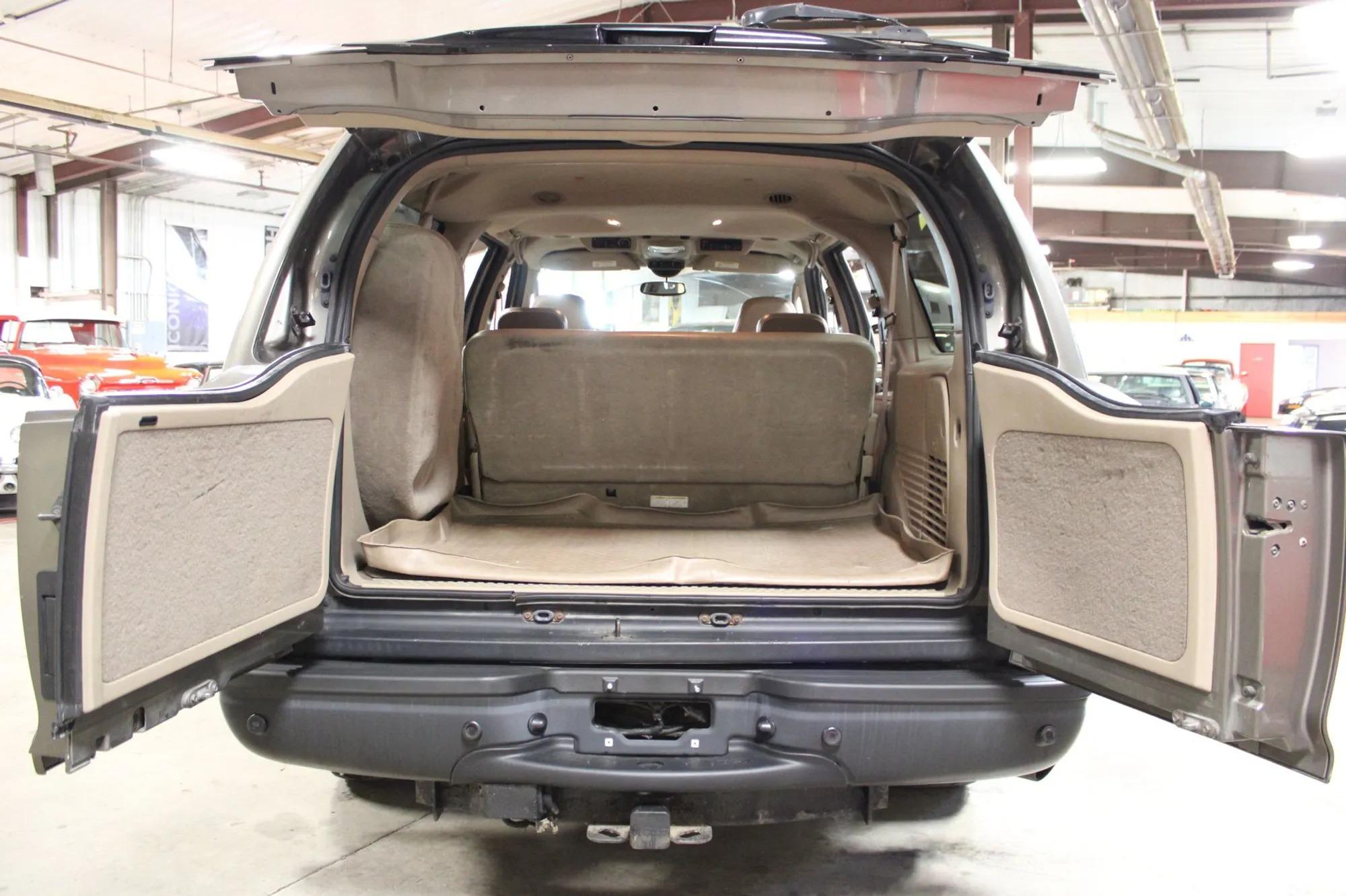 2004 Ford Excursion Limited