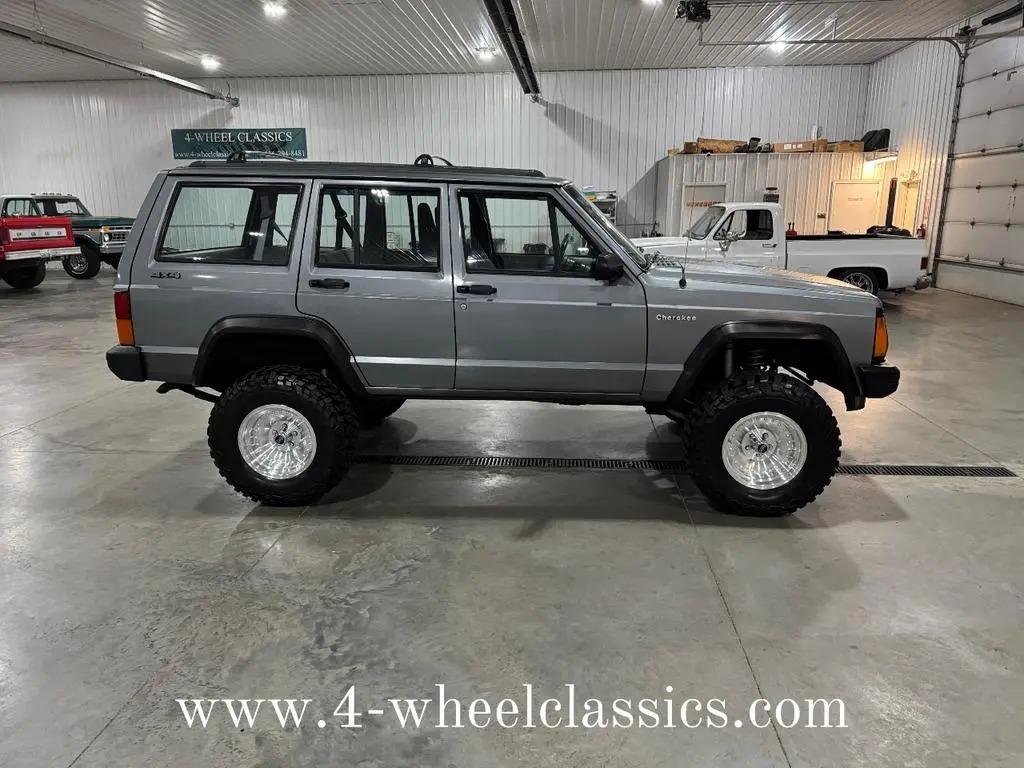 1992 Jeep Cherokee Sport