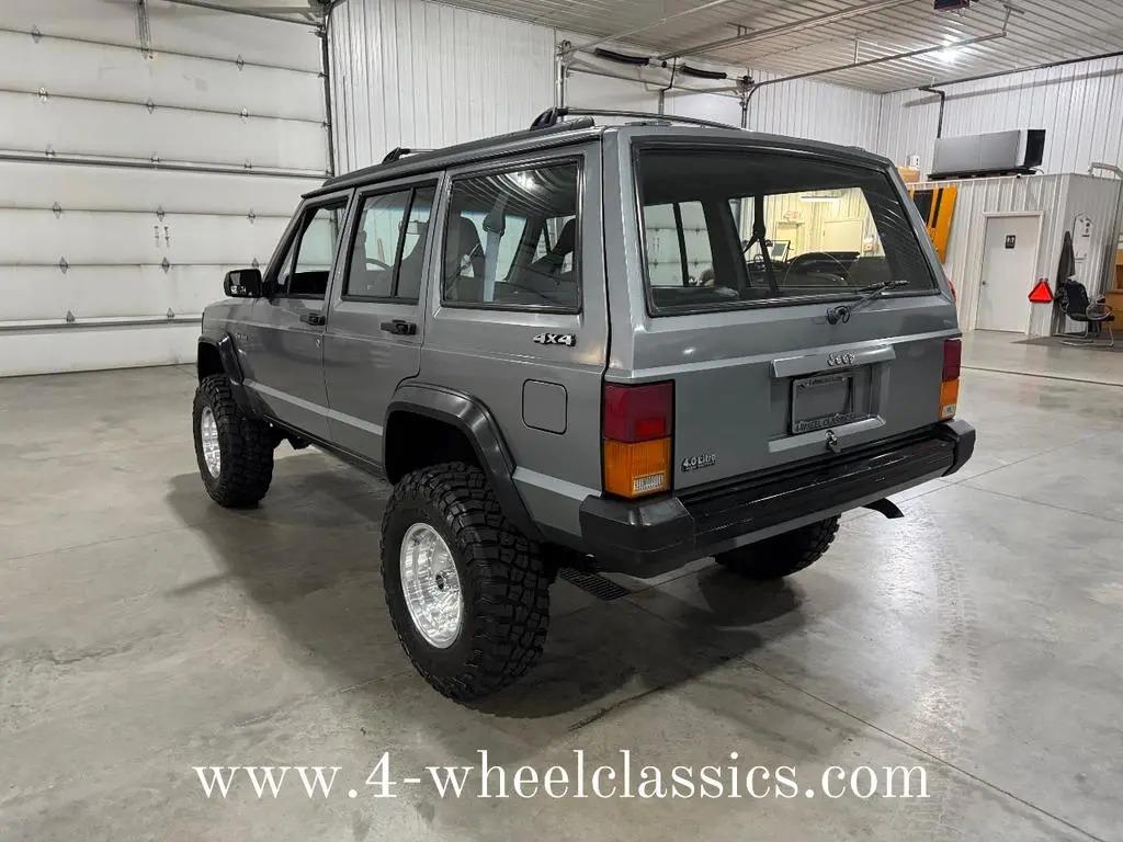 1992 Jeep Cherokee Sport