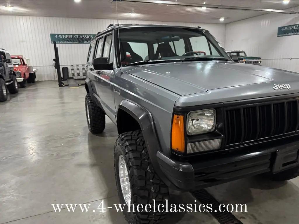 1992 Jeep Cherokee Sport