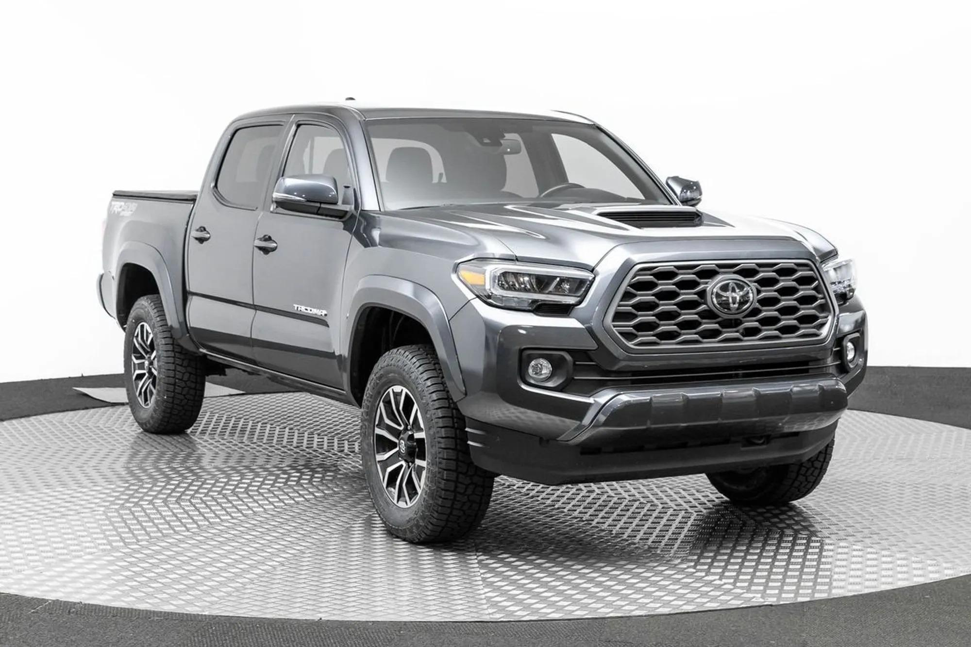 2021 Toyota Tacoma TRD Sport - 3