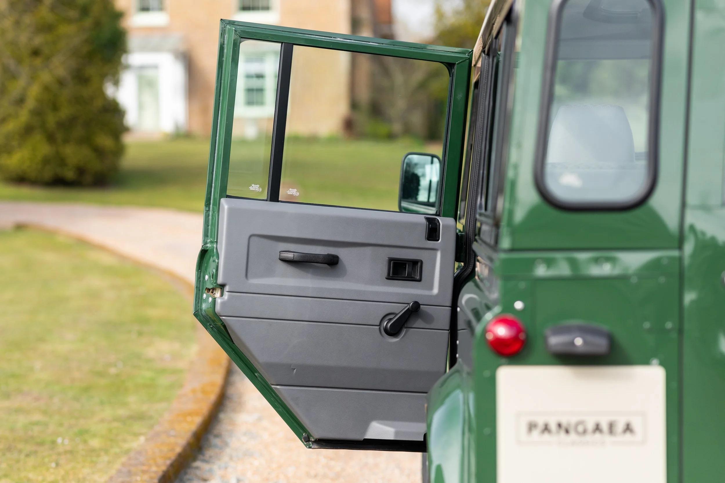 Td5-Powered 2000 Land Rover Defender 110