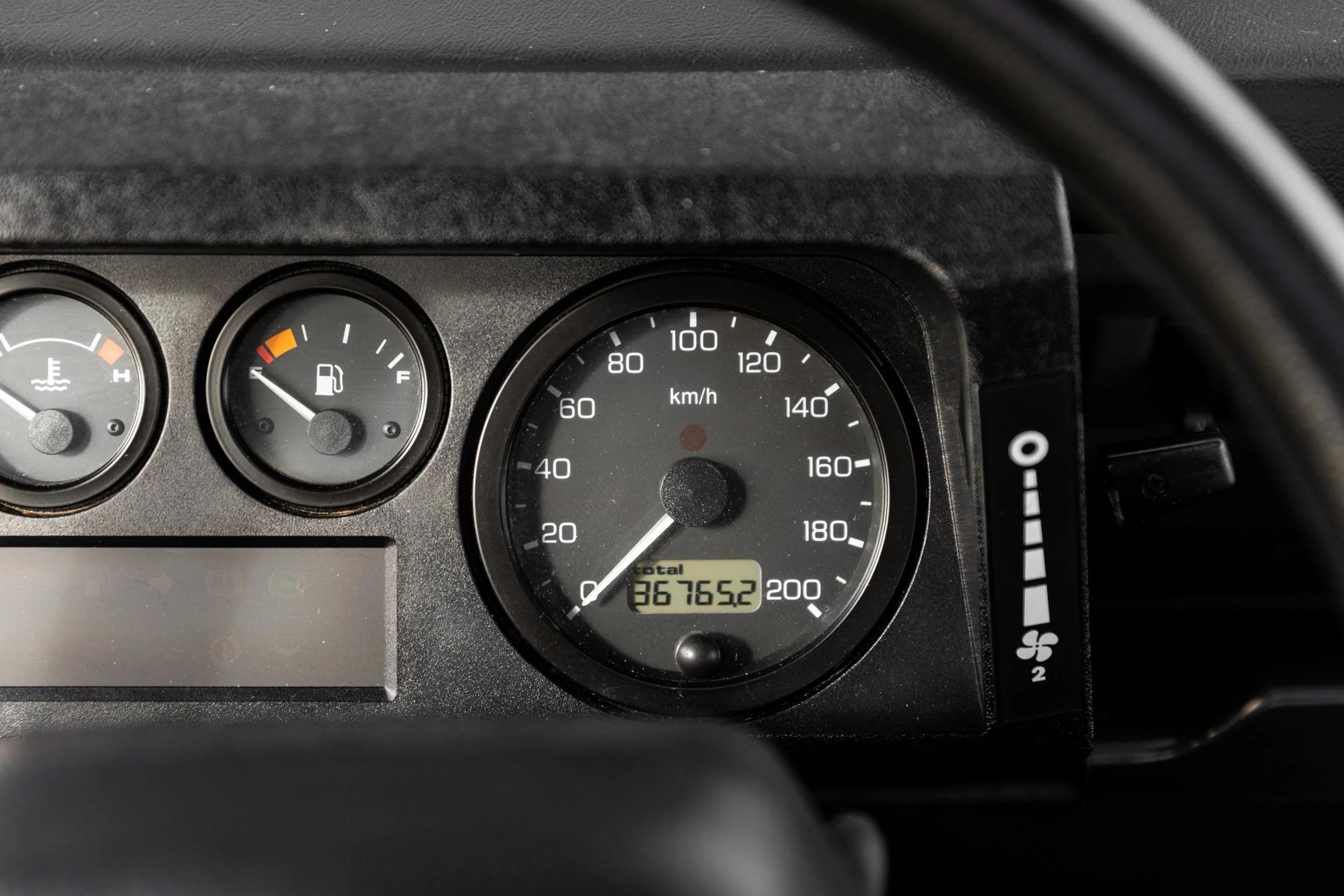 Td5-Powered 2000 Land Rover Defender 110