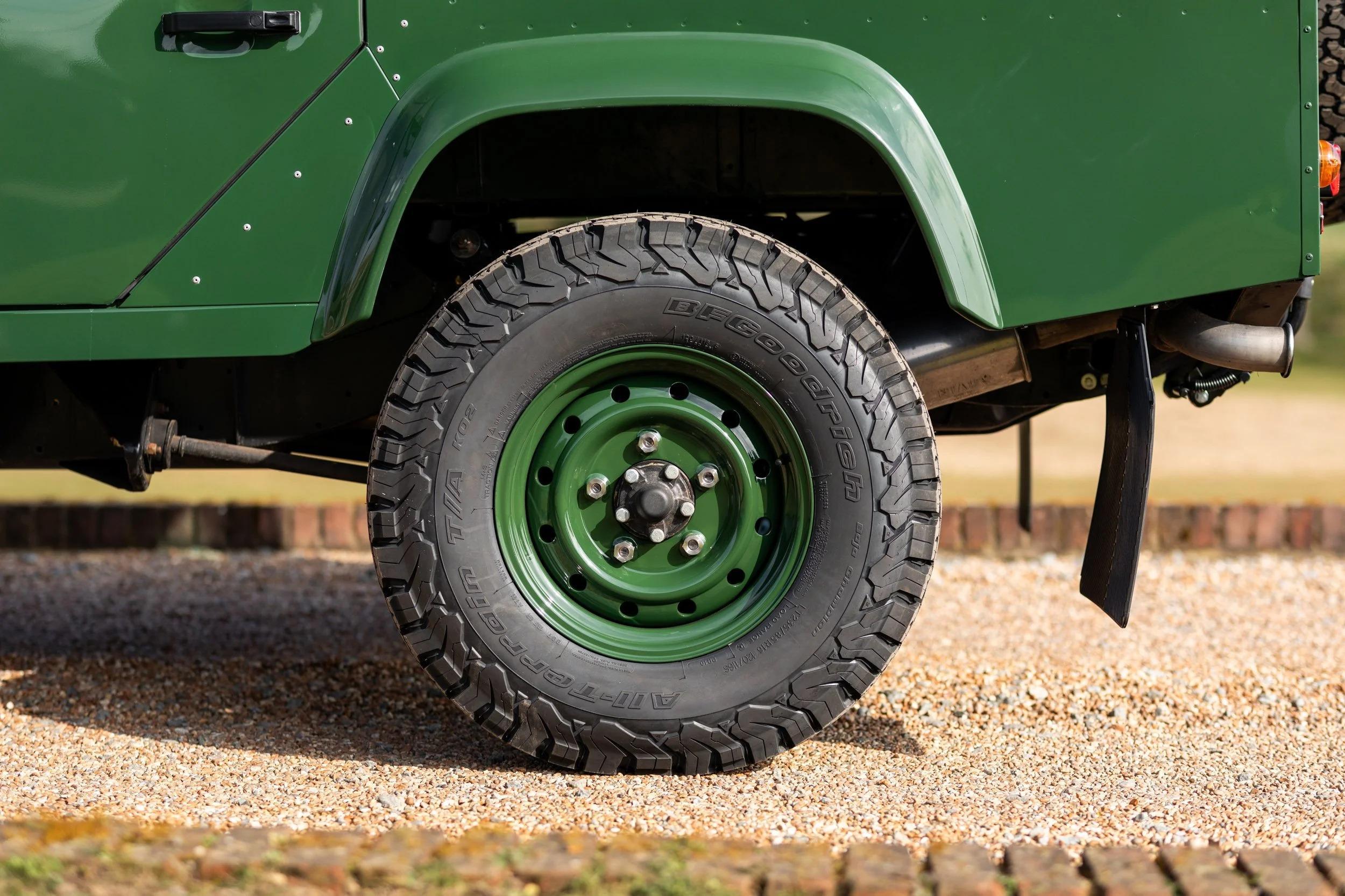 Td5-Powered 2000 Land Rover Defender 110