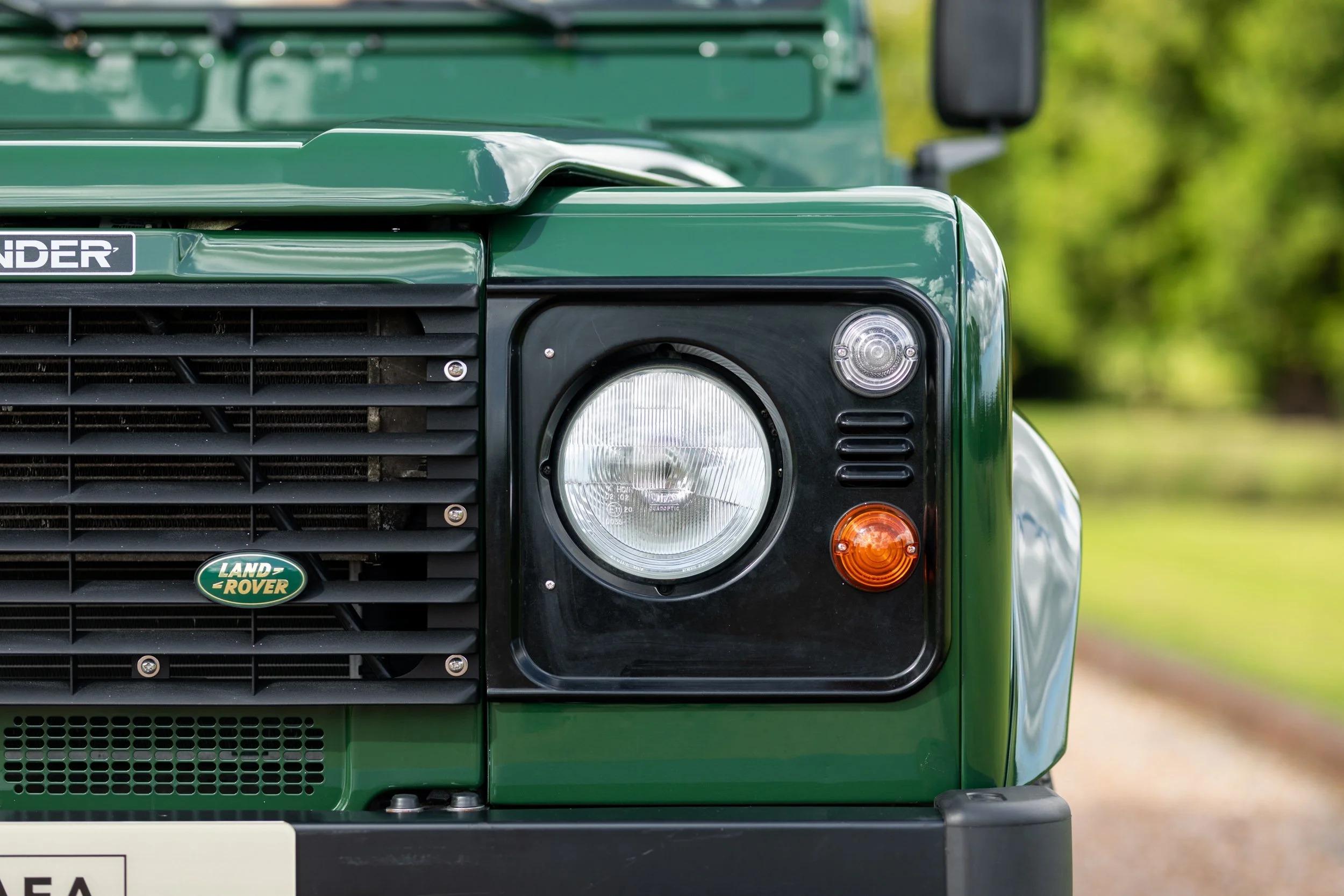 2000 Land Rover Defender 90