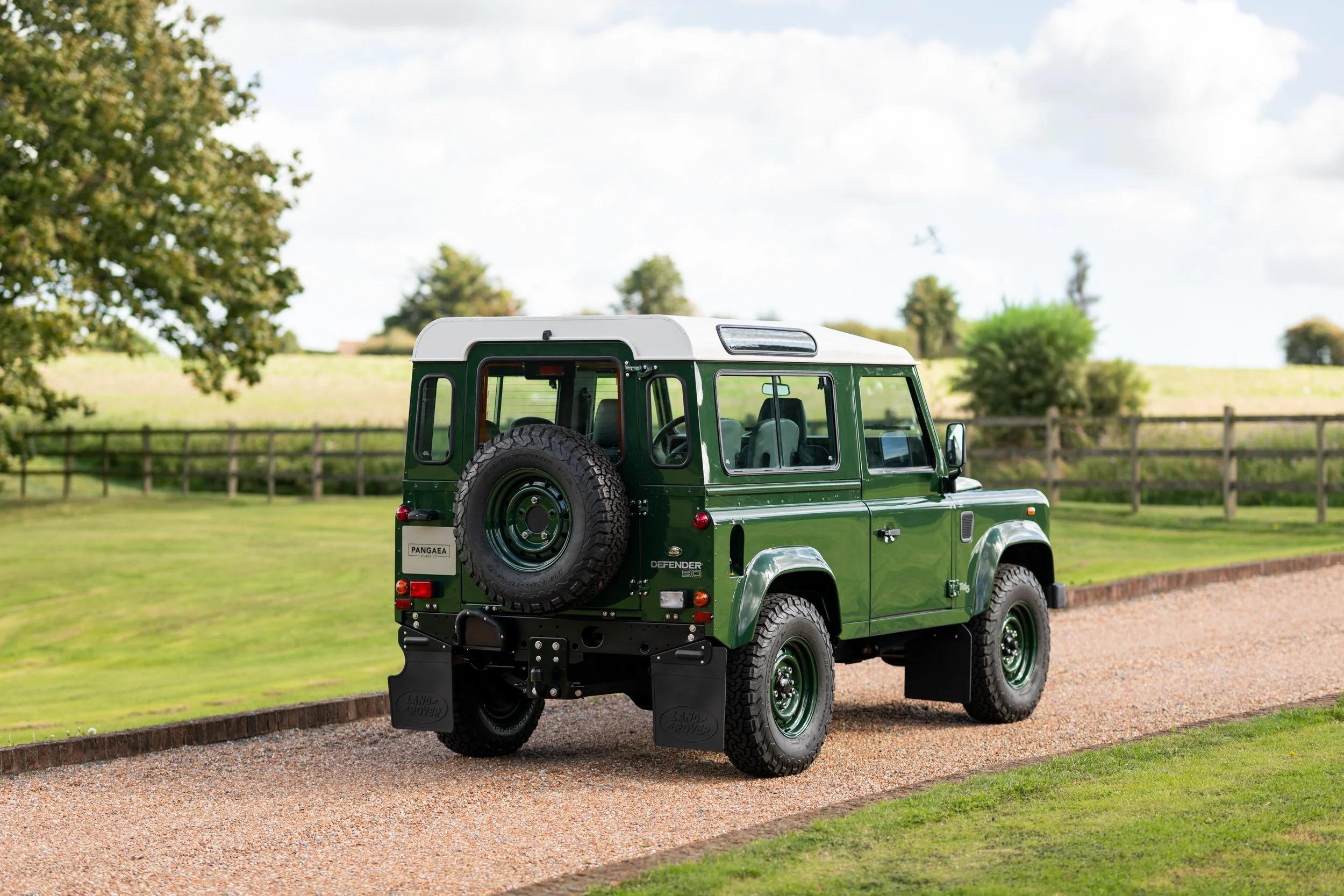2000 Land Rover Defender 90