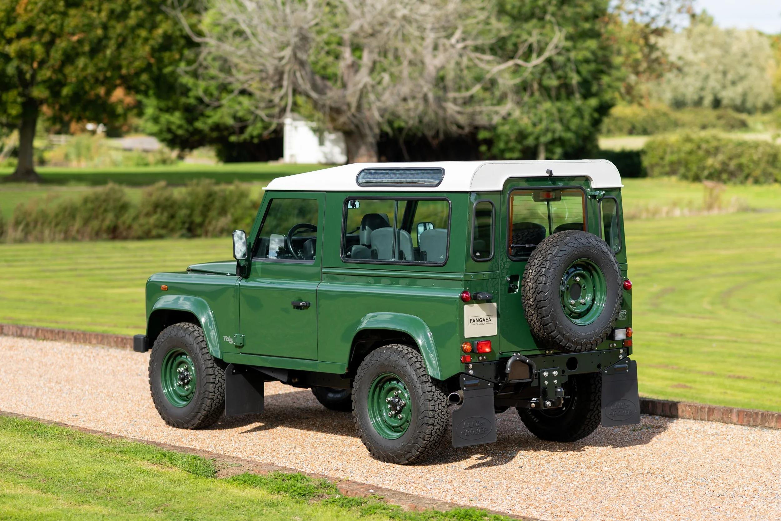 2000 Land Rover Defender 90