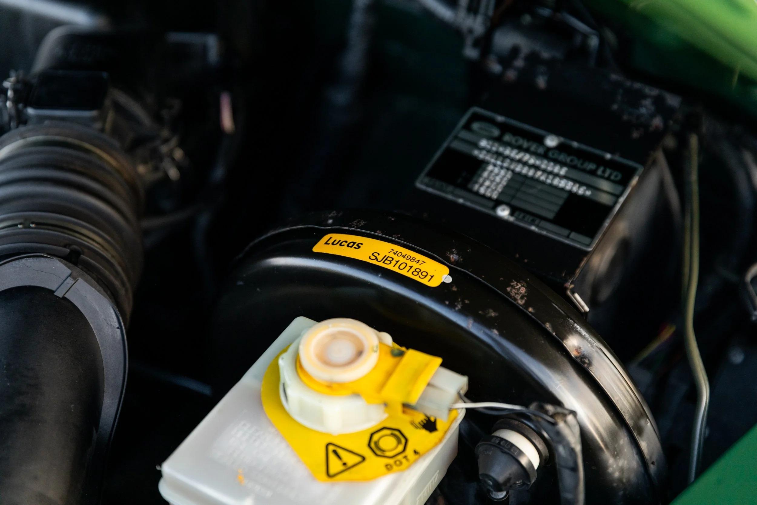 2000 Land Rover Defender 90