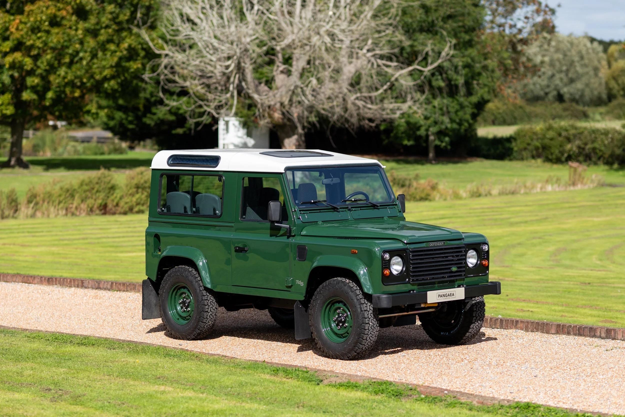 2000 Land Rover Defender 90 - 2