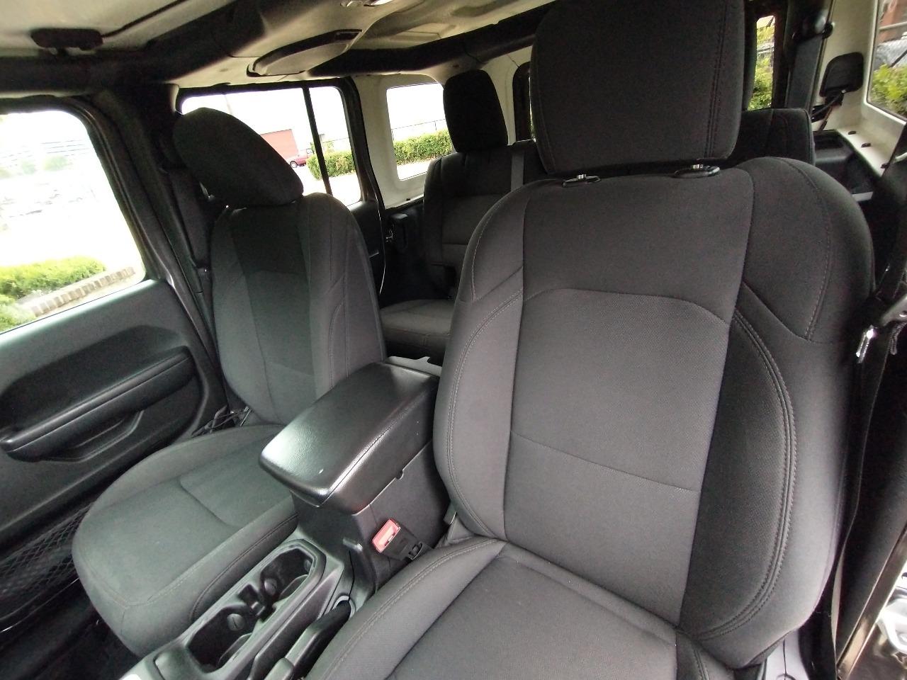 2018 Jeep Wrangler Unlimited Sport  S