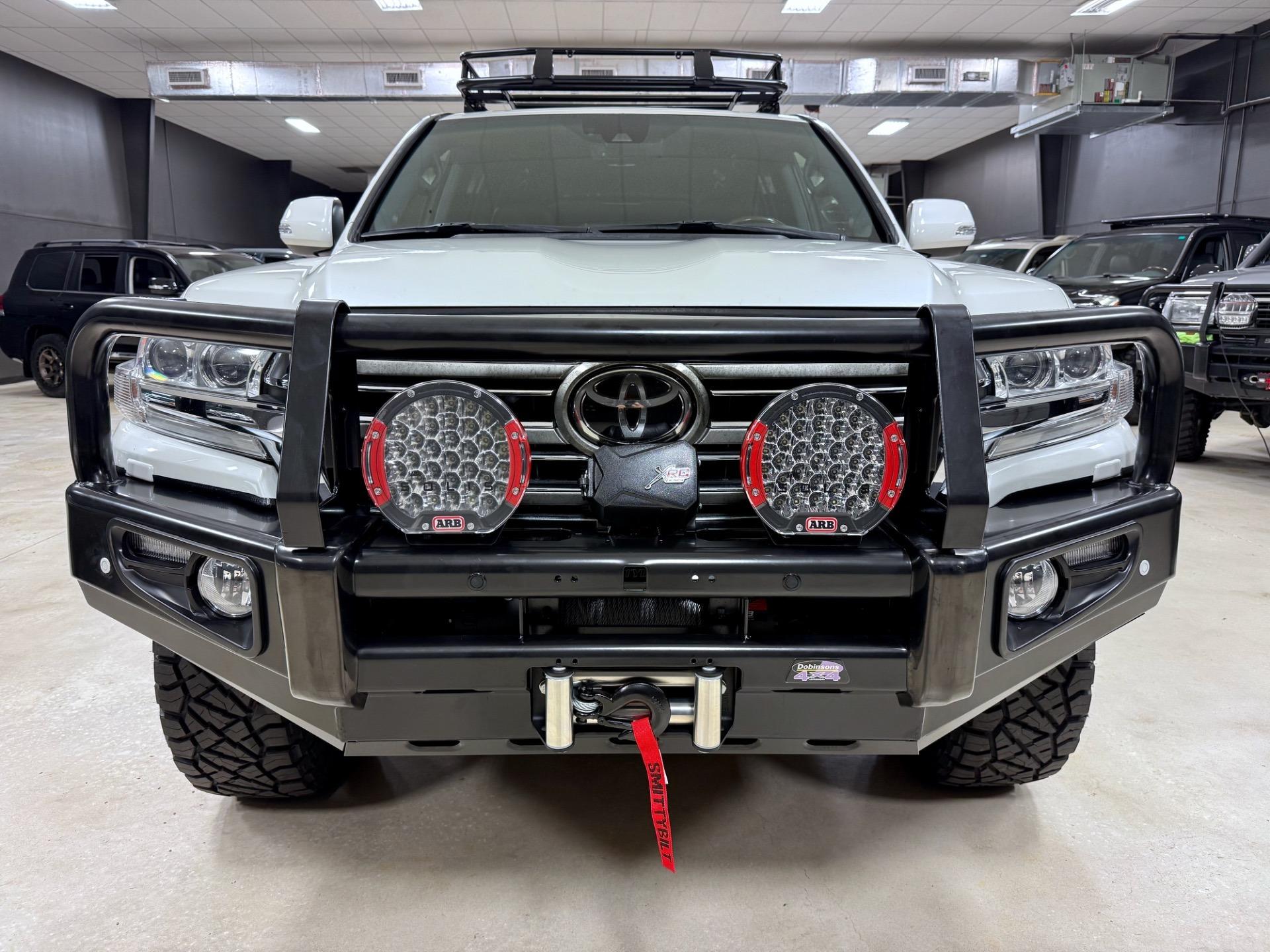 2017 Toyota Land Cruiser