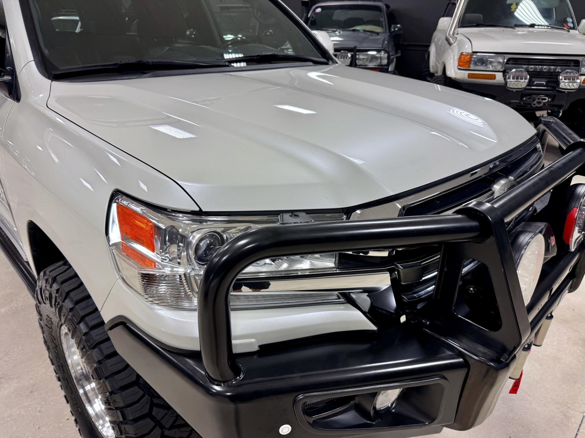 2017 Toyota Land Cruiser