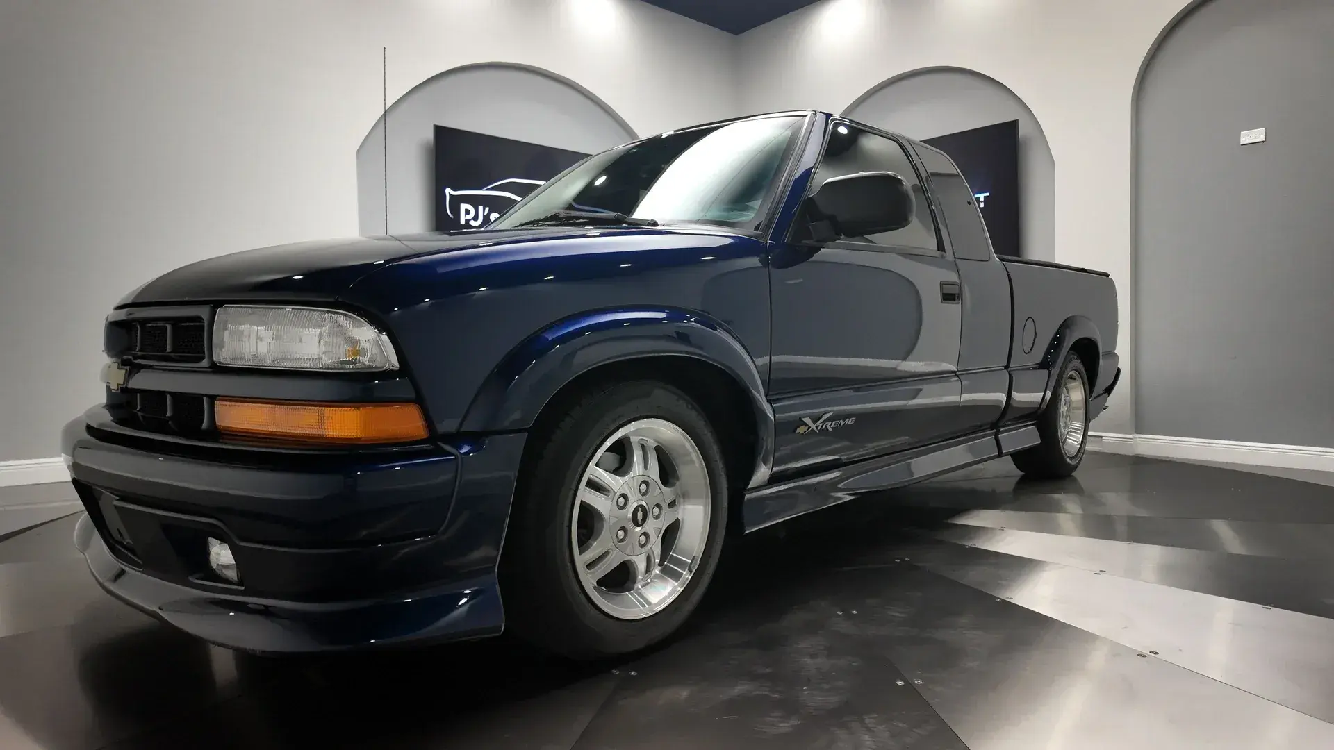 2003 Chevrolet S10 Extended Cab Xtreme Pickup