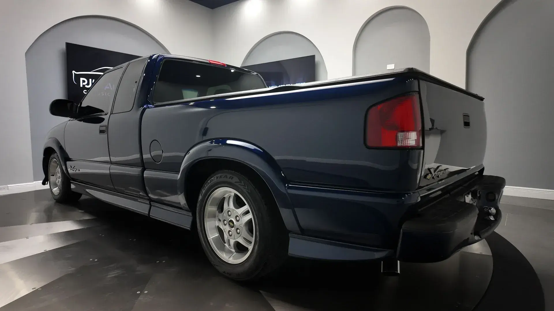2003 Chevrolet S10 Extended Cab Xtreme Pickup