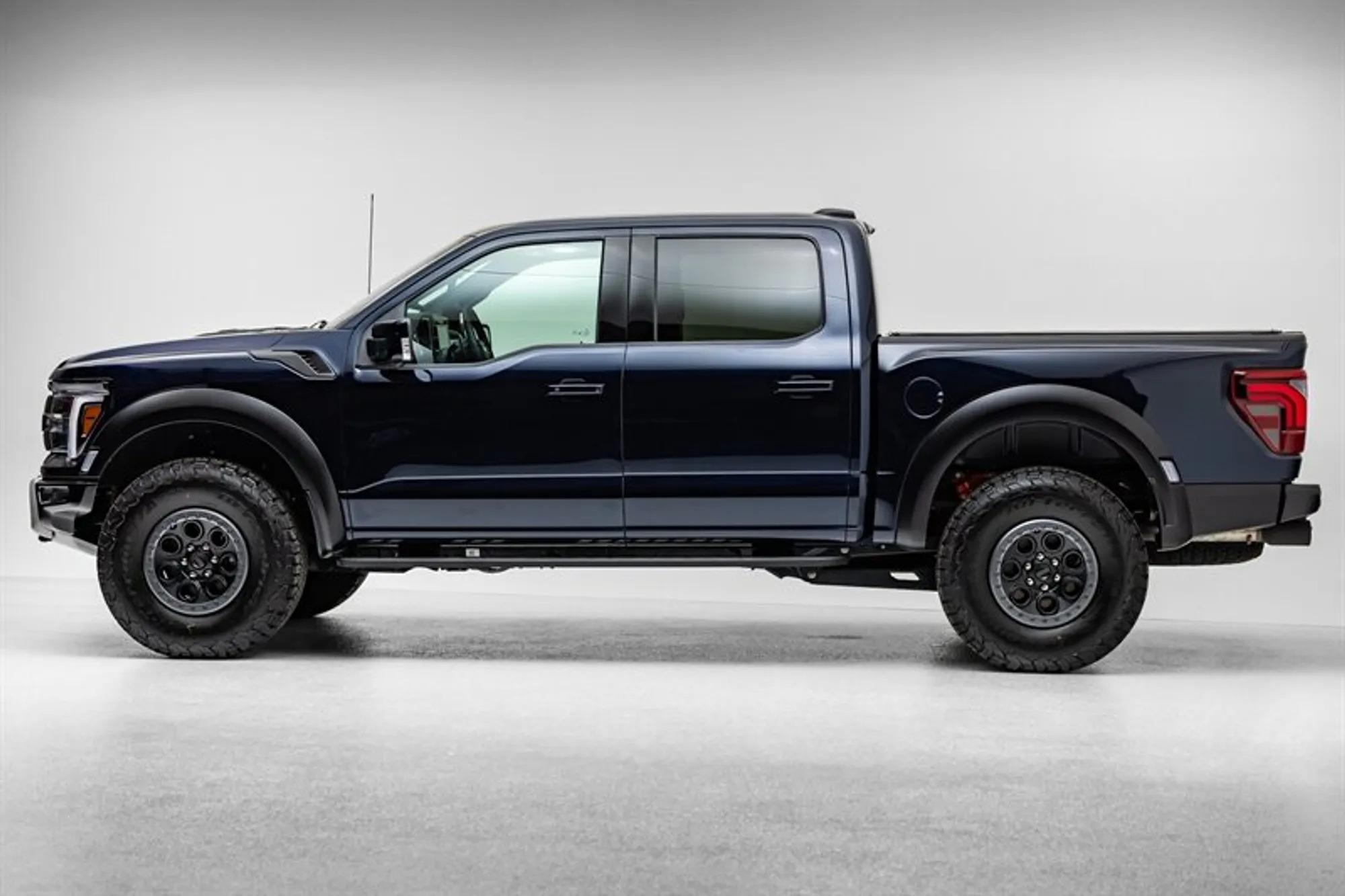 2025 Ford F-150 Raptor - 2