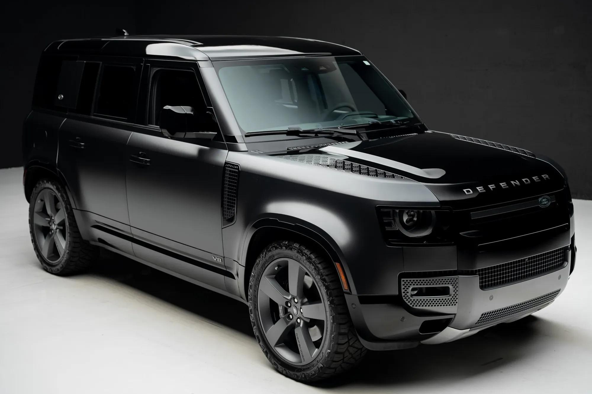 2024 Land Rover Defender 110 Carpathian Edition