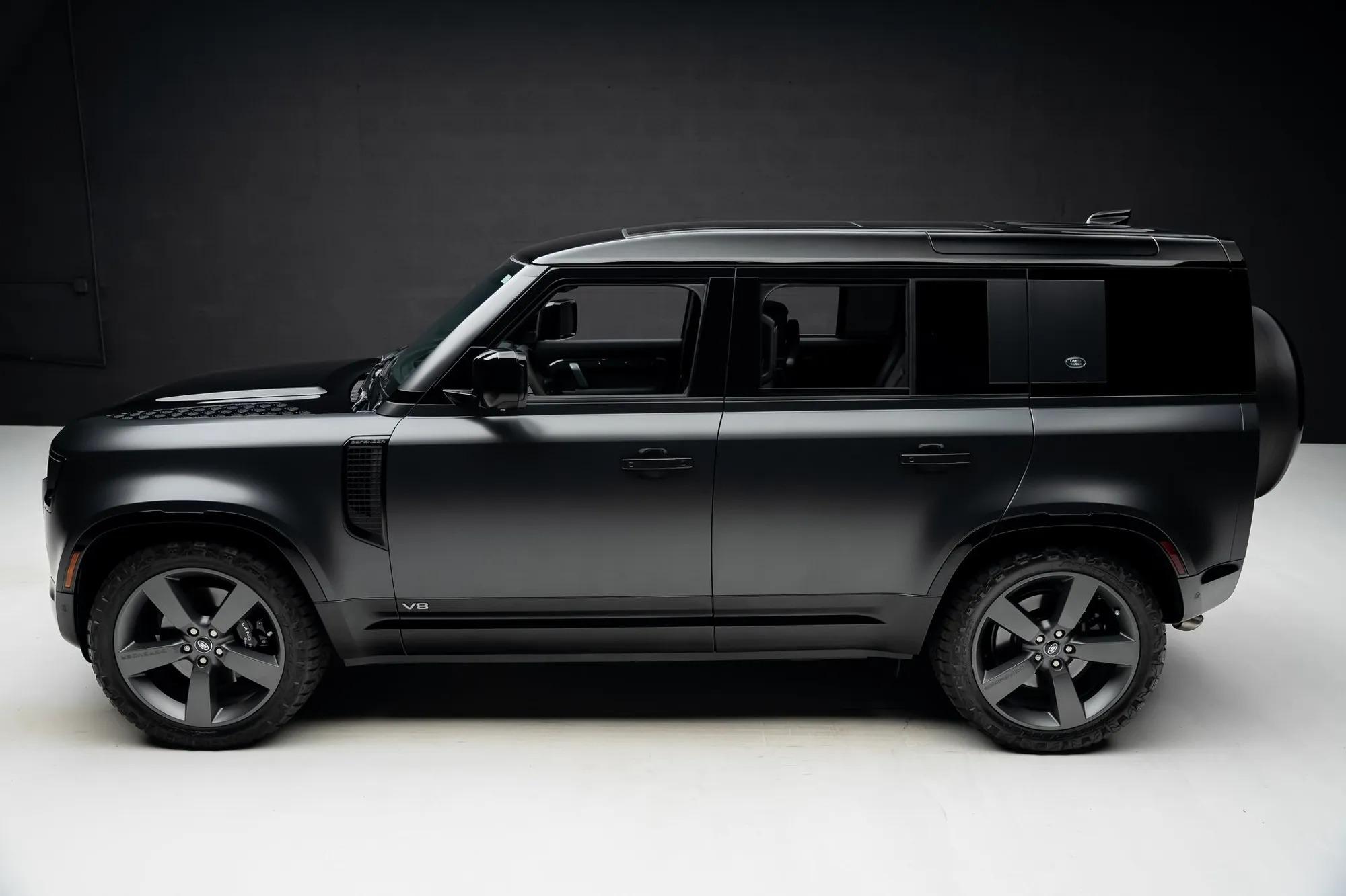 2024 Land Rover Defender 110 Carpathian Edition