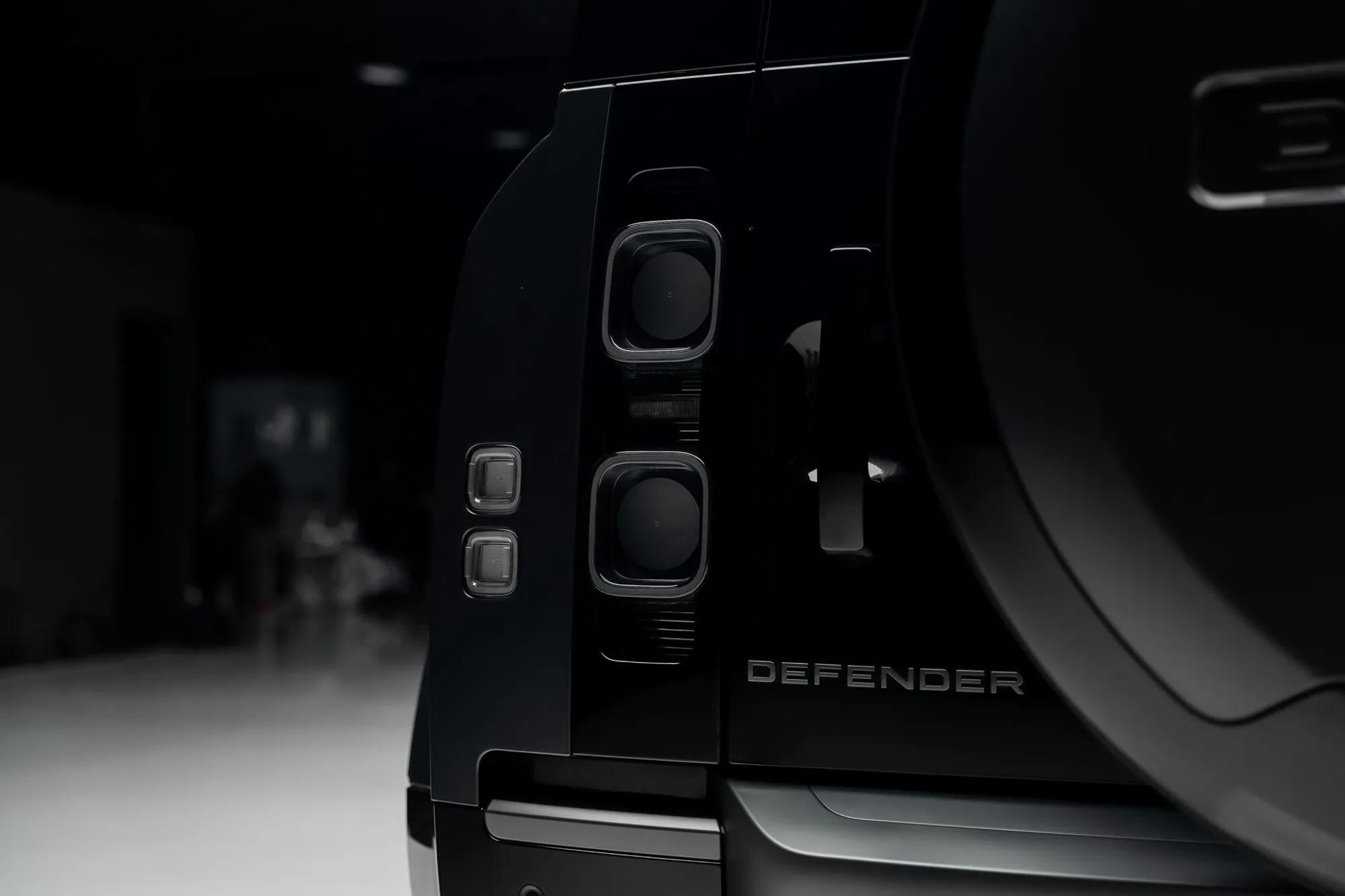 2024 Land Rover Defender 110 Carpathian Edition