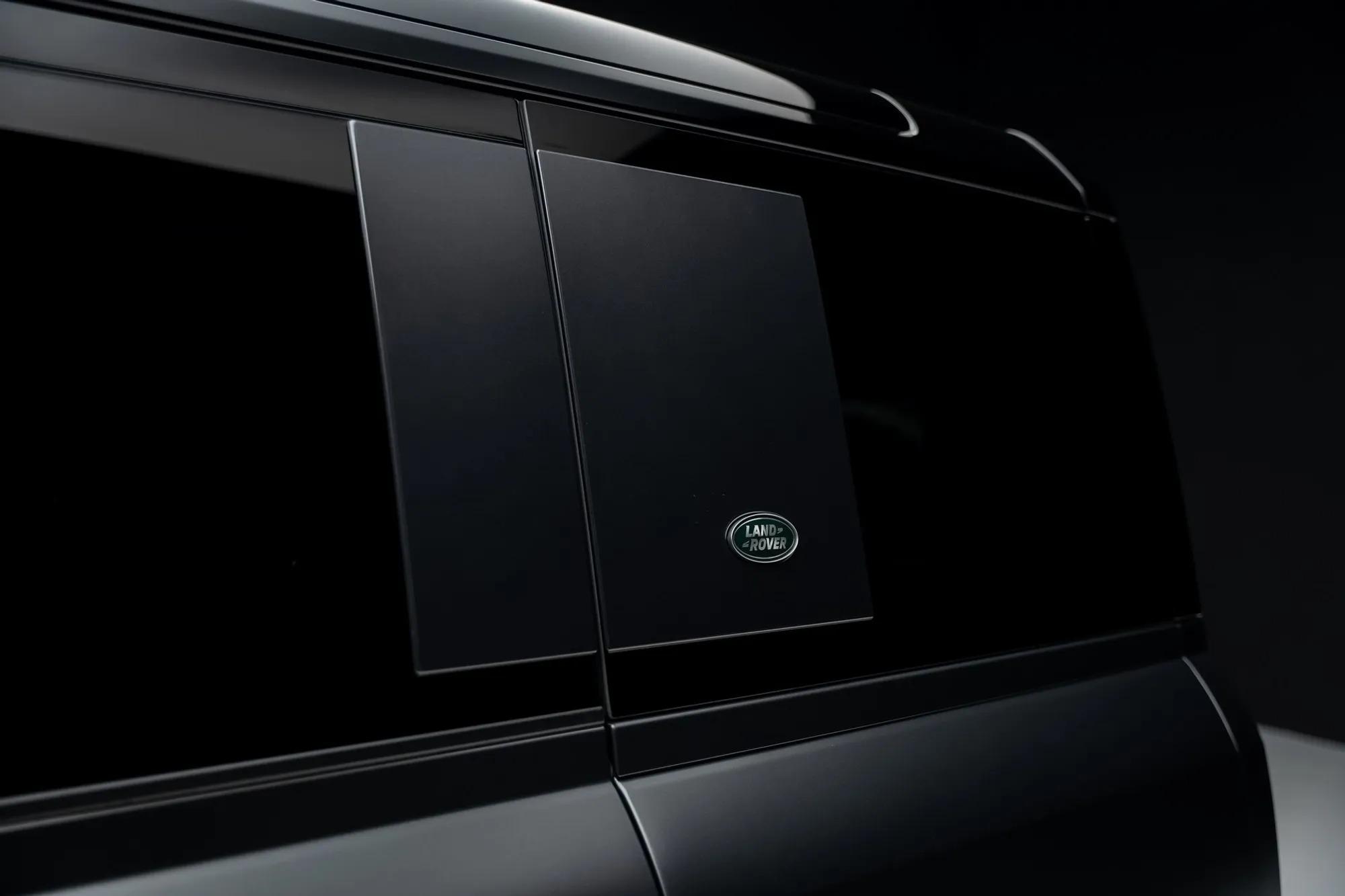 2024 Land Rover Defender 110 Carpathian Edition