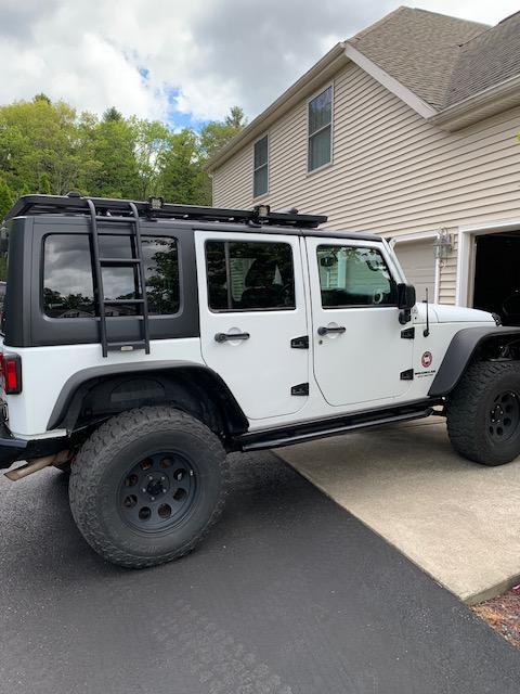 2015 Jeep Wrangler Unlimited Sahara - 3