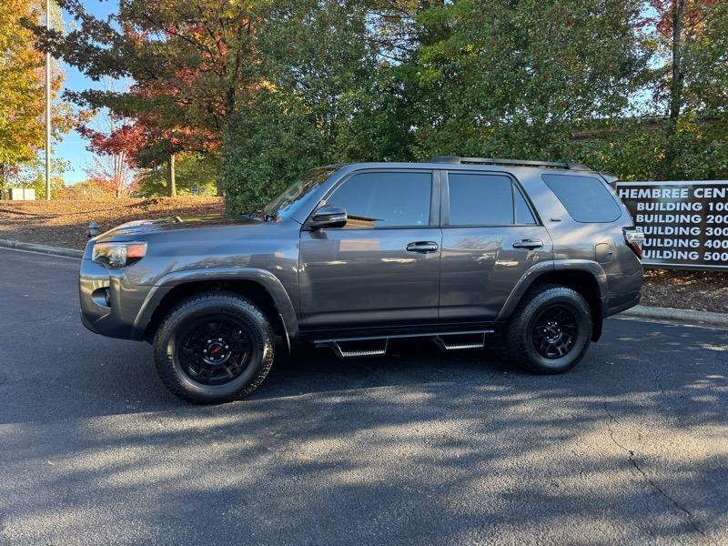 2017 Toyota 4Runner SR5 Premium - 3