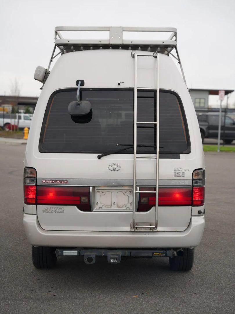 1996 Toyota HiAce Camper