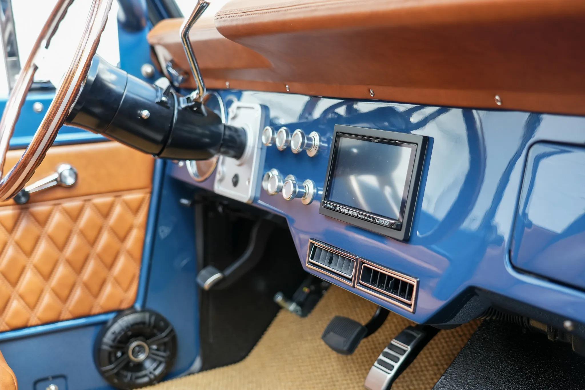 Coyote-Powered 1975 Ford Bronco Restomod