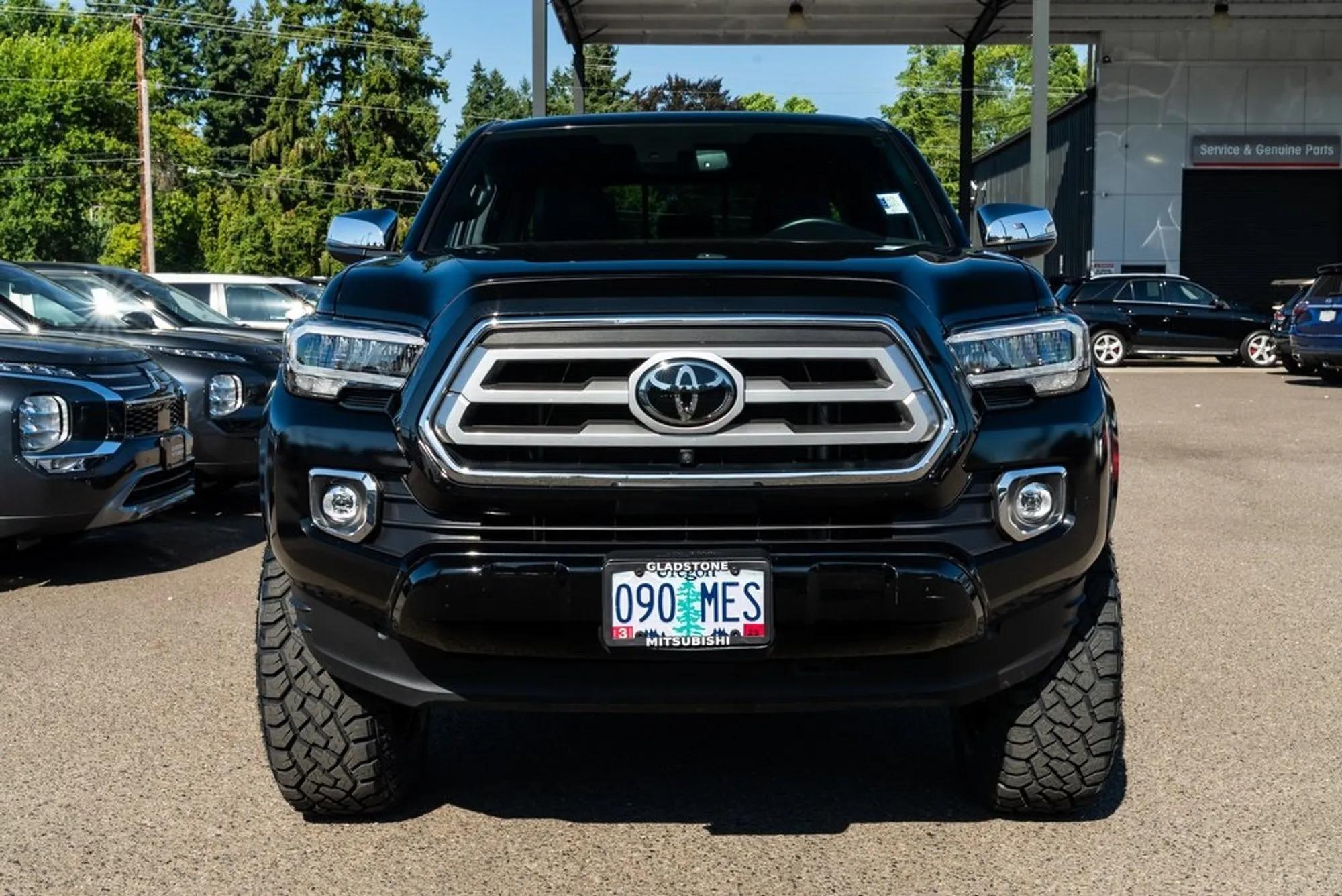 2023 Toyota Tacoma Limited - 3