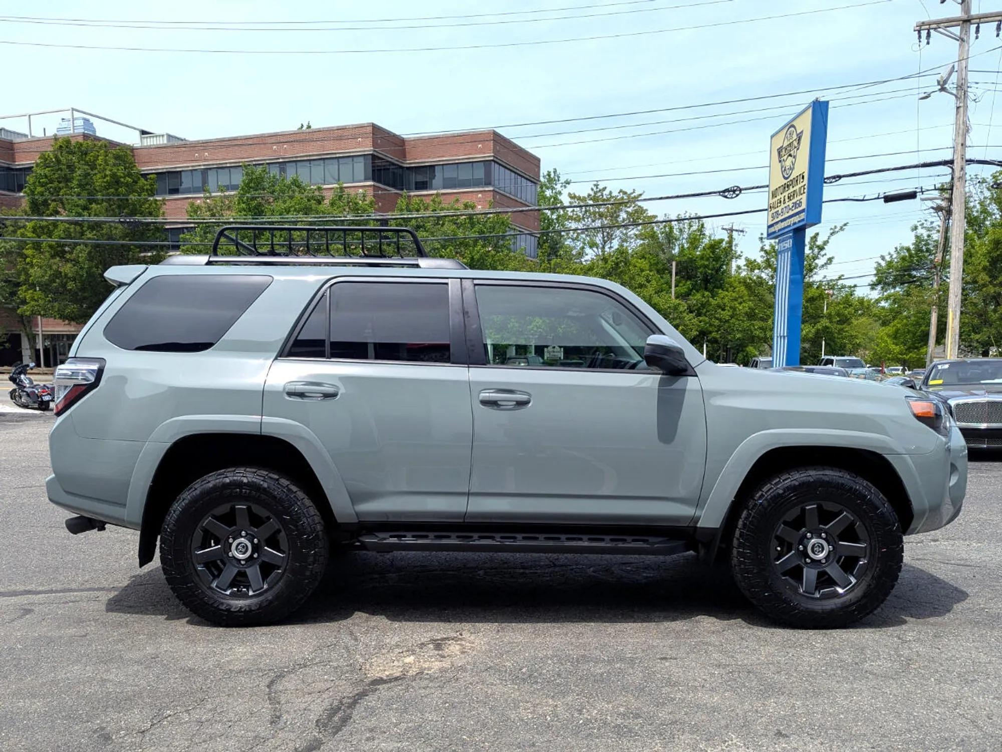 2022 Toyota 4Runner Trail Special Edition-1