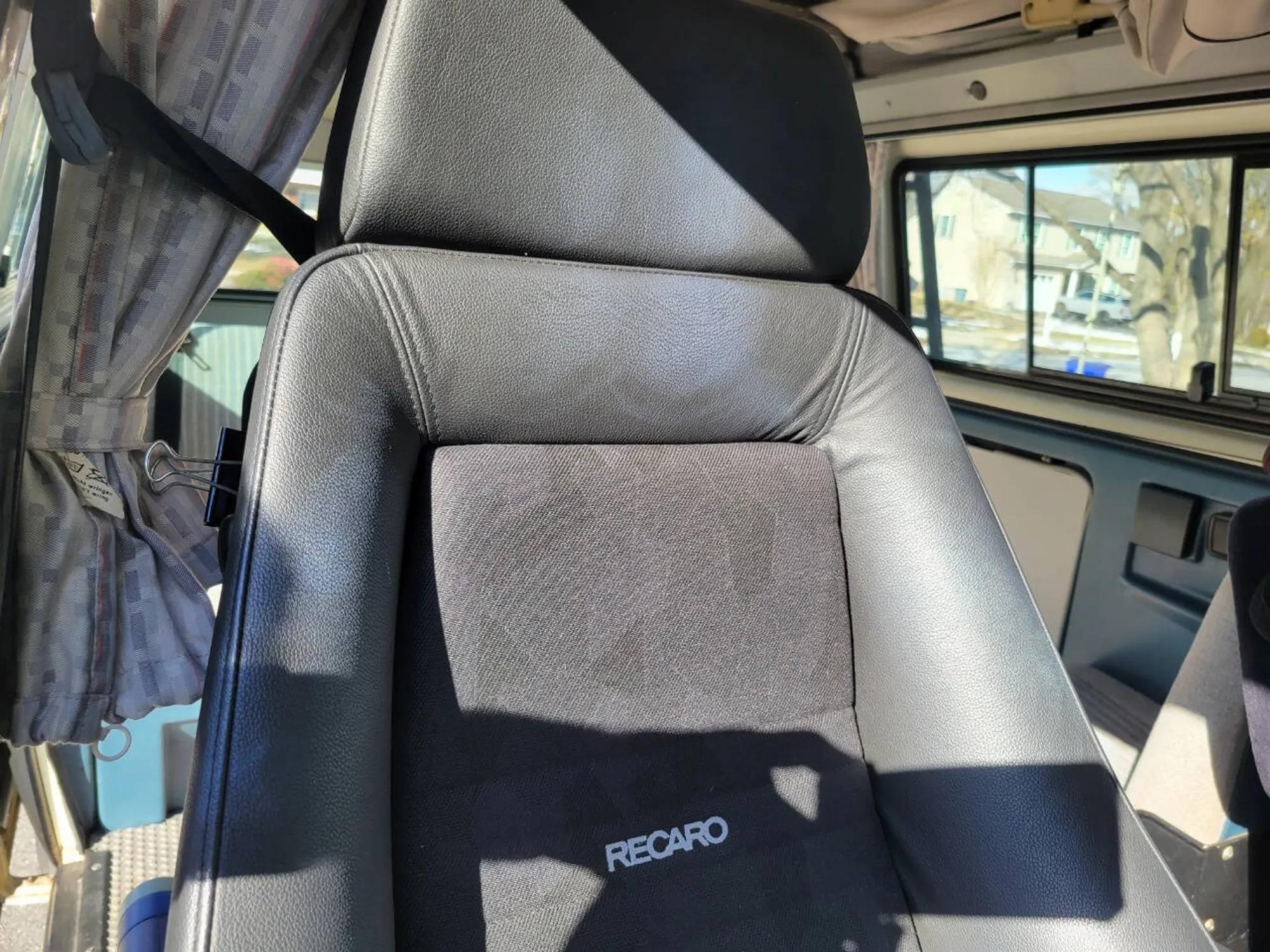 1987 Volkswagen Vanagon Westfalia Weekender