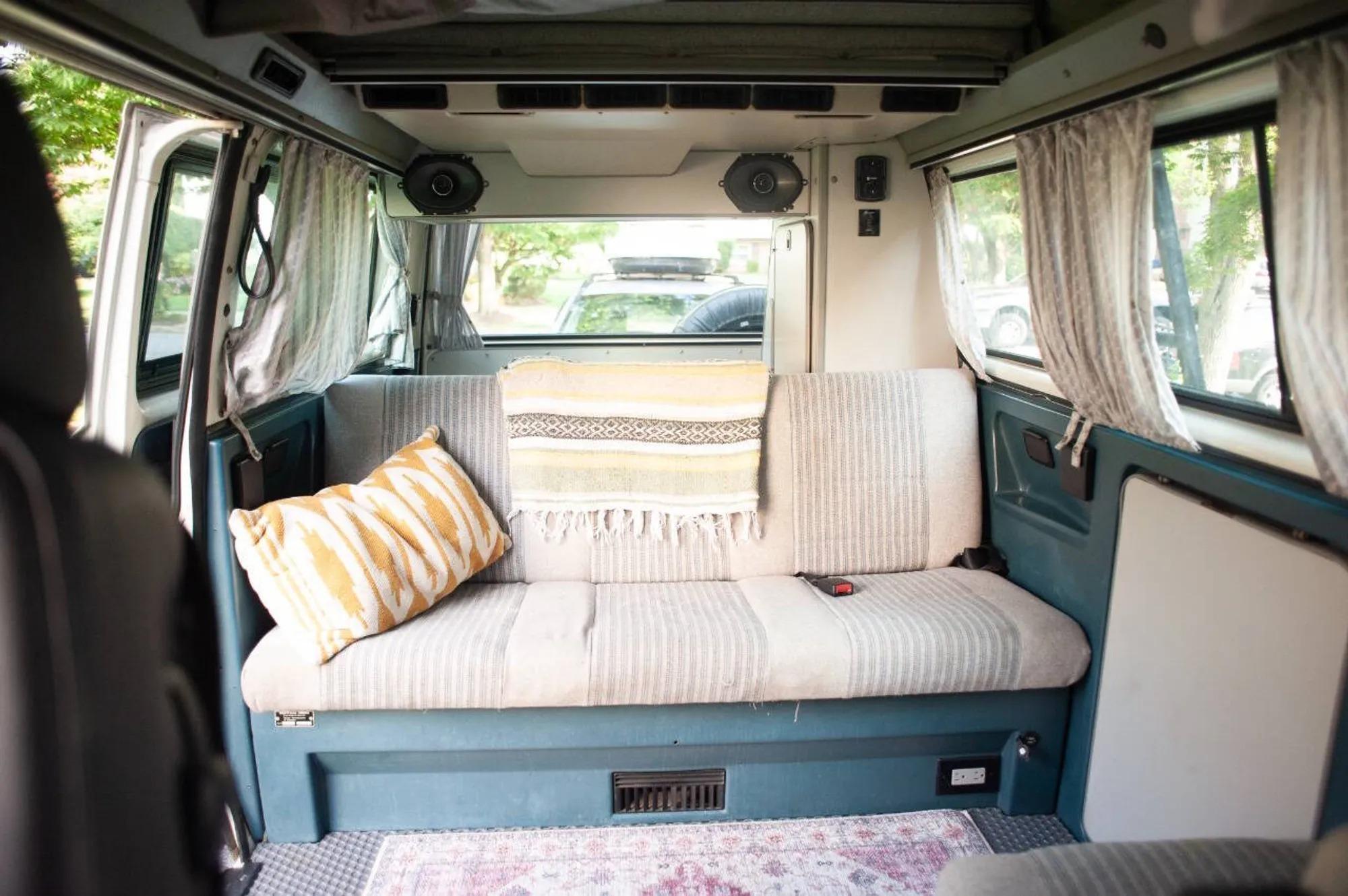 1987 Volkswagen Vanagon Westfalia Weekender